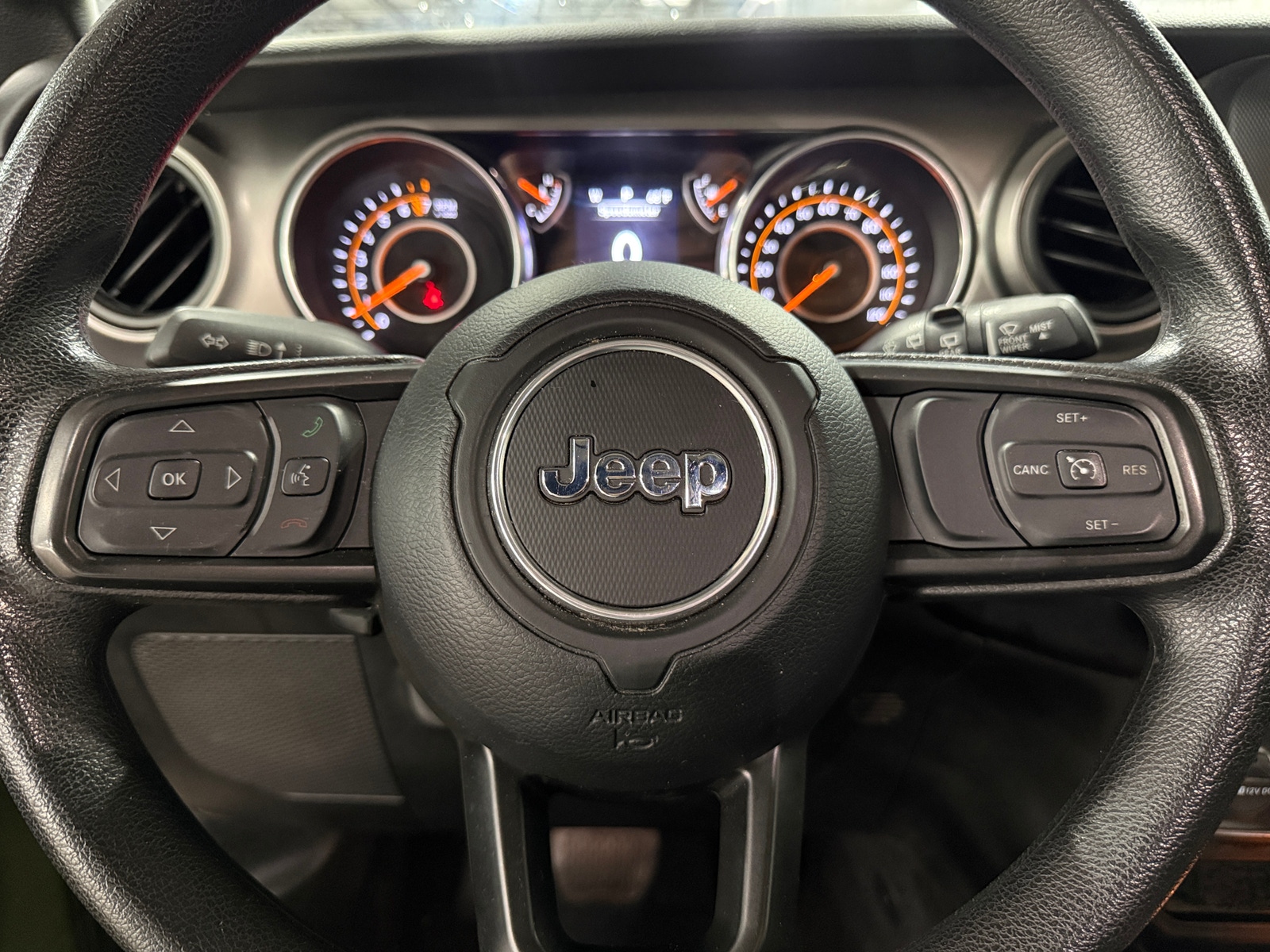 Thumbnail: 2021 Jeep Wrangler - 5