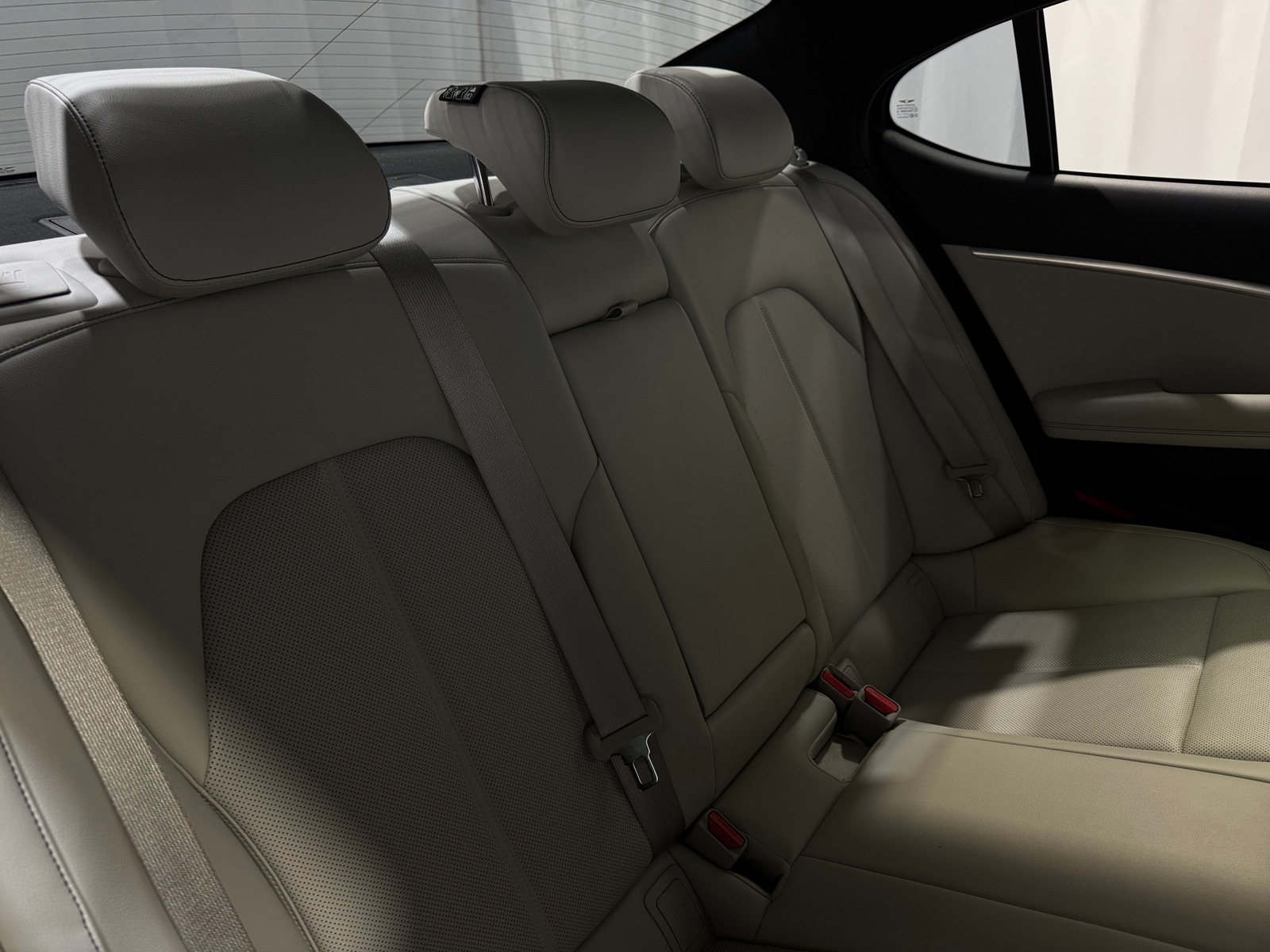 Thumbnail: 2024 Genesis G70 - 5
