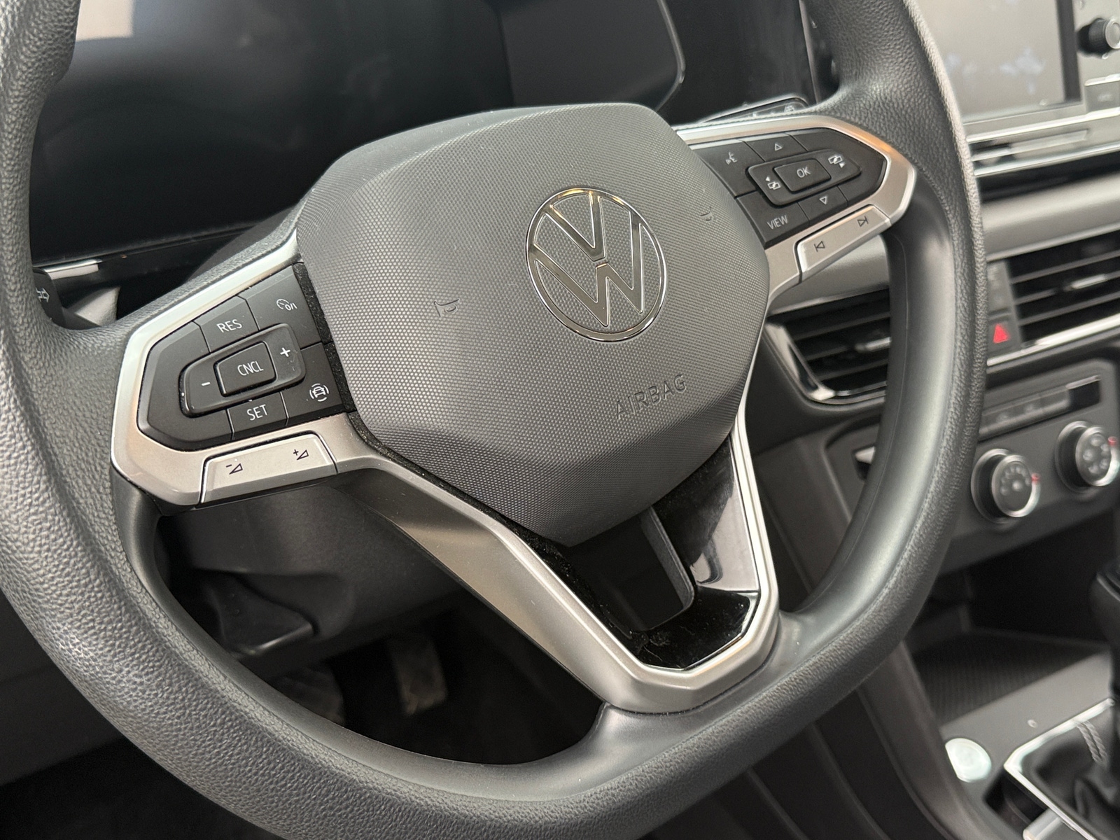 Thumbnail: 2022 Volkswagen Taos - 5