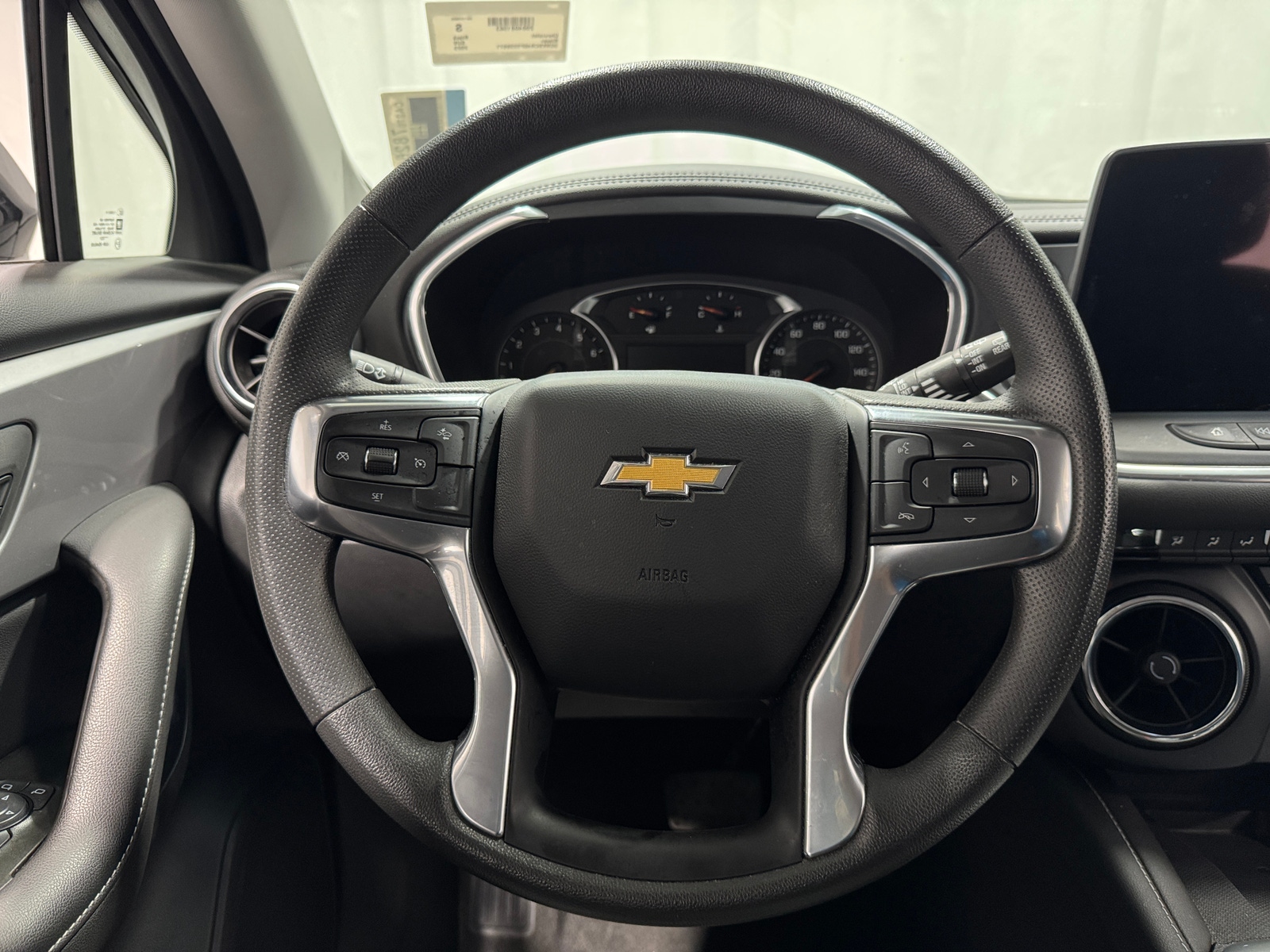 Thumbnail: 2023 Chevrolet Blazer - 5