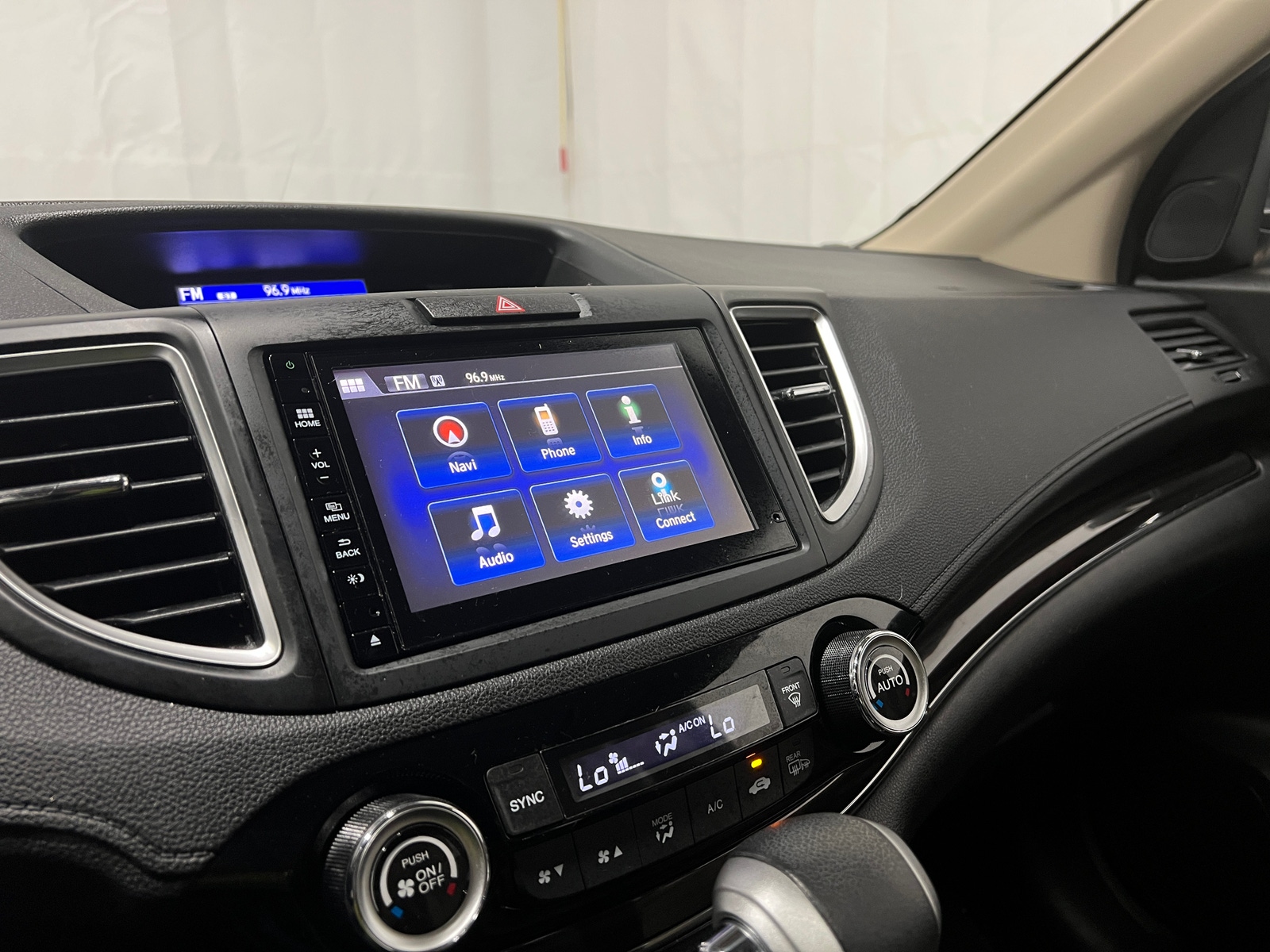 Thumbnail: 2016 Honda CR-V - 3