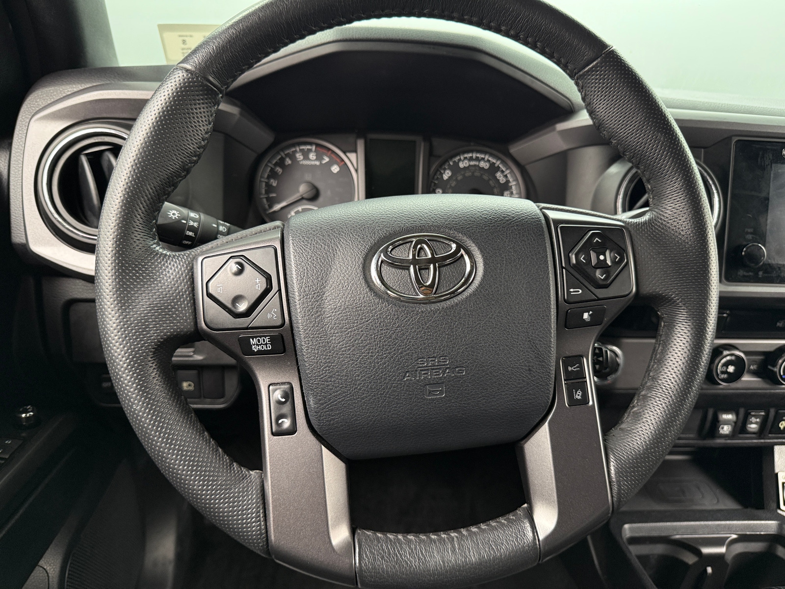 Thumbnail: 2018 Toyota Tacoma - 5