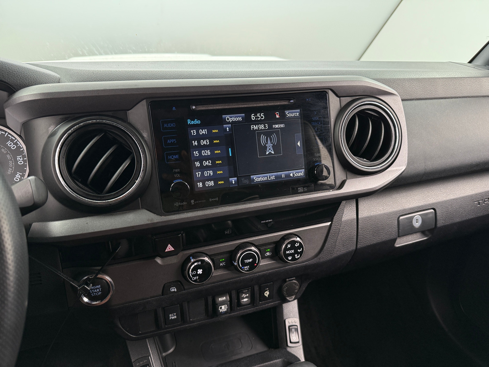 Thumbnail: 2018 Toyota Tacoma - 4