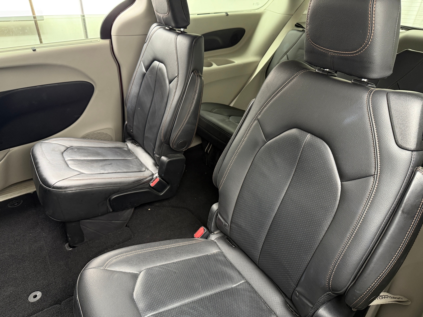 Thumbnail: 2018 Chrysler Pacifica - 5