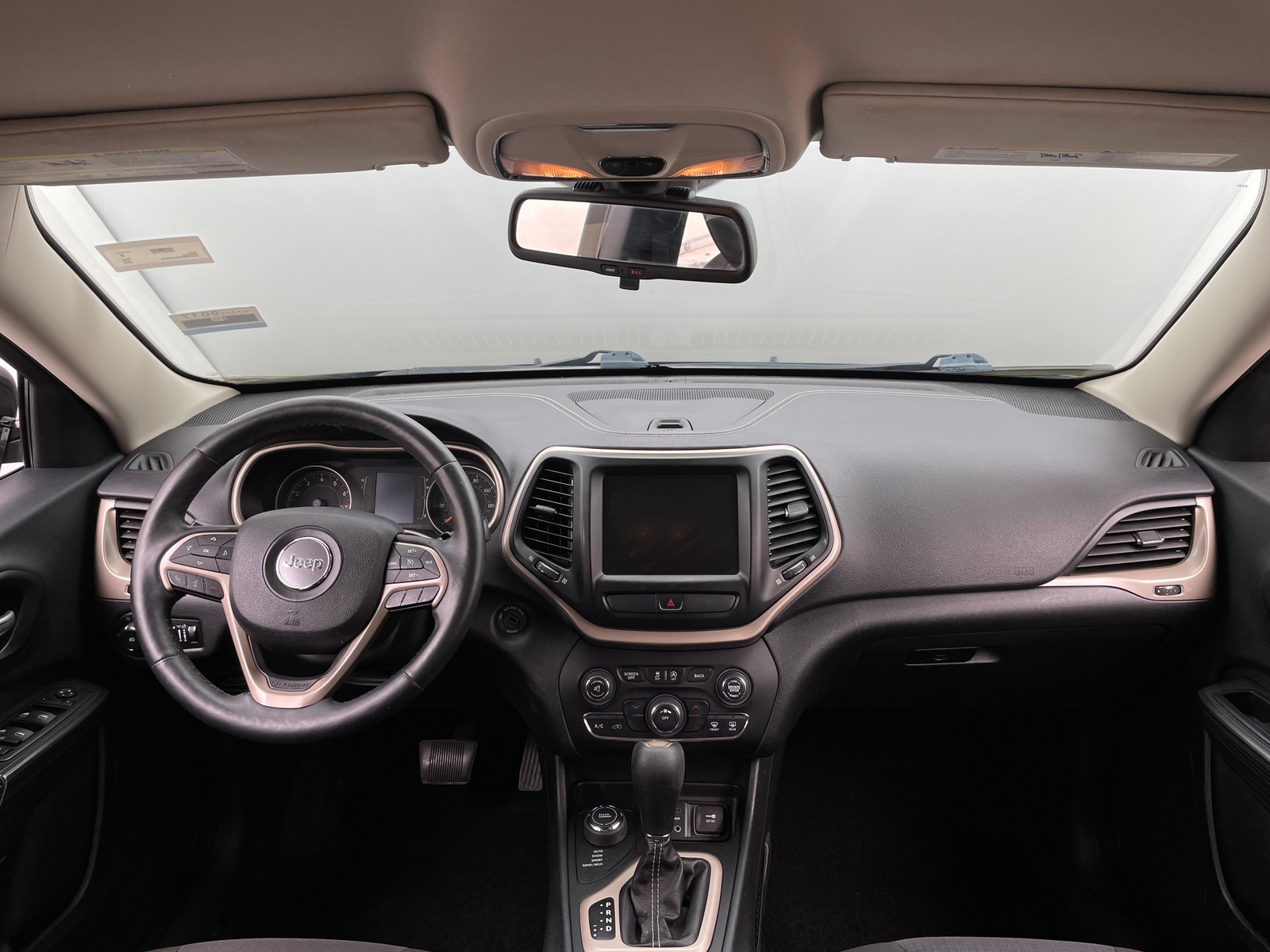 Thumbnail: 2015 Jeep Cherokee - 3