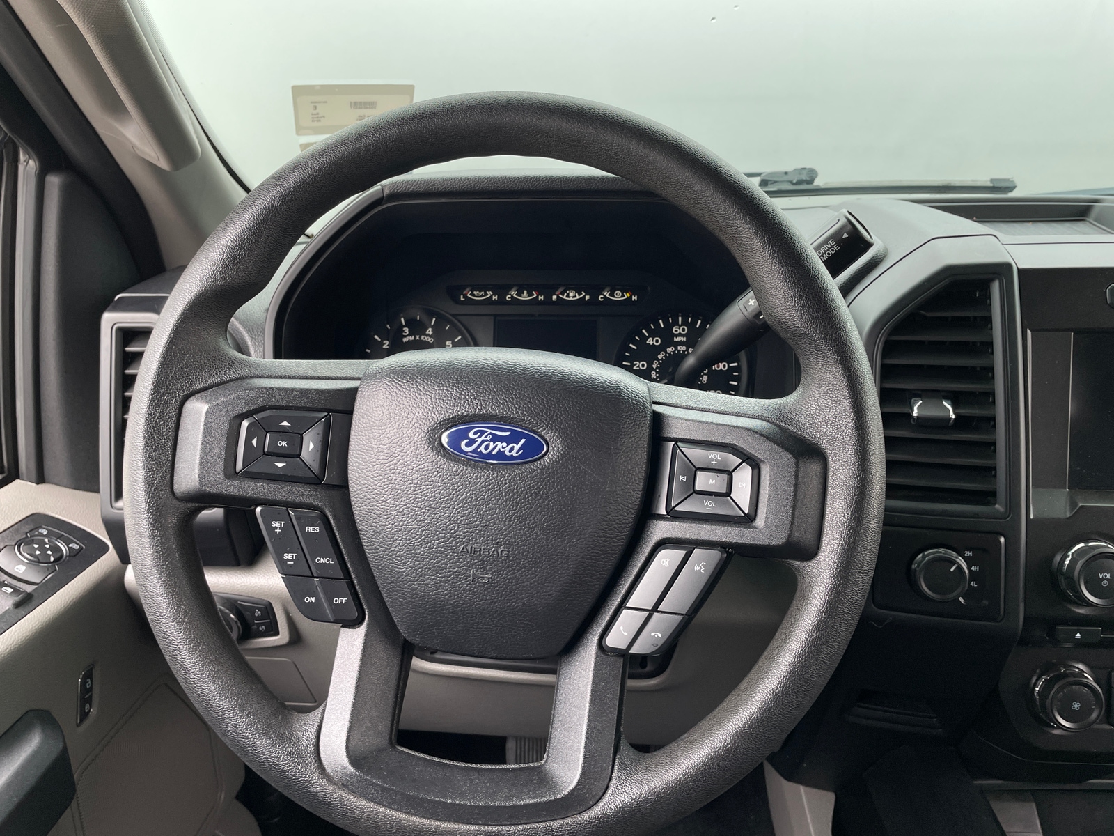 Thumbnail: 2018 Ford Econoline - 5