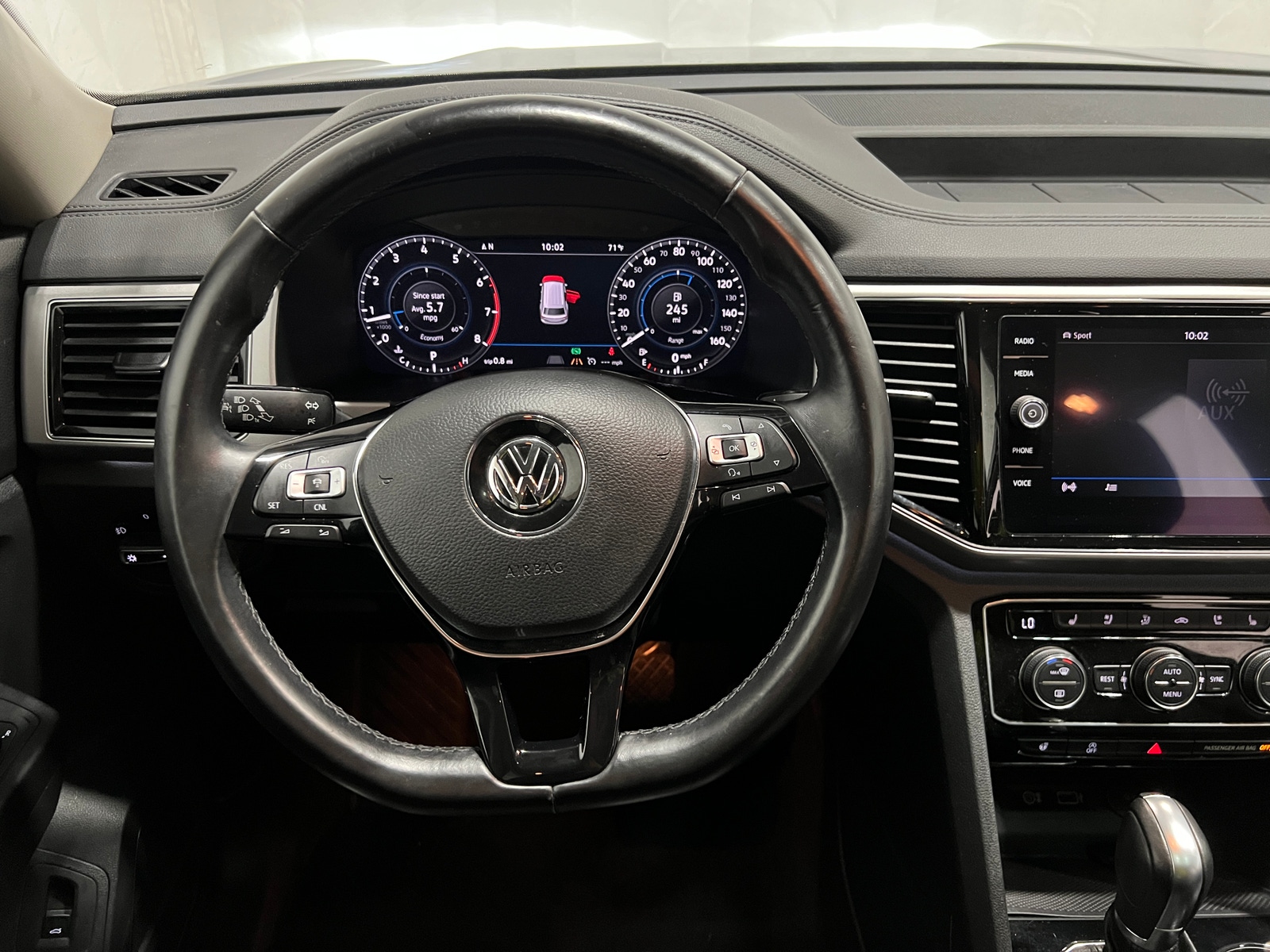 Thumbnail: 2018 Volkswagen Atlas - 4