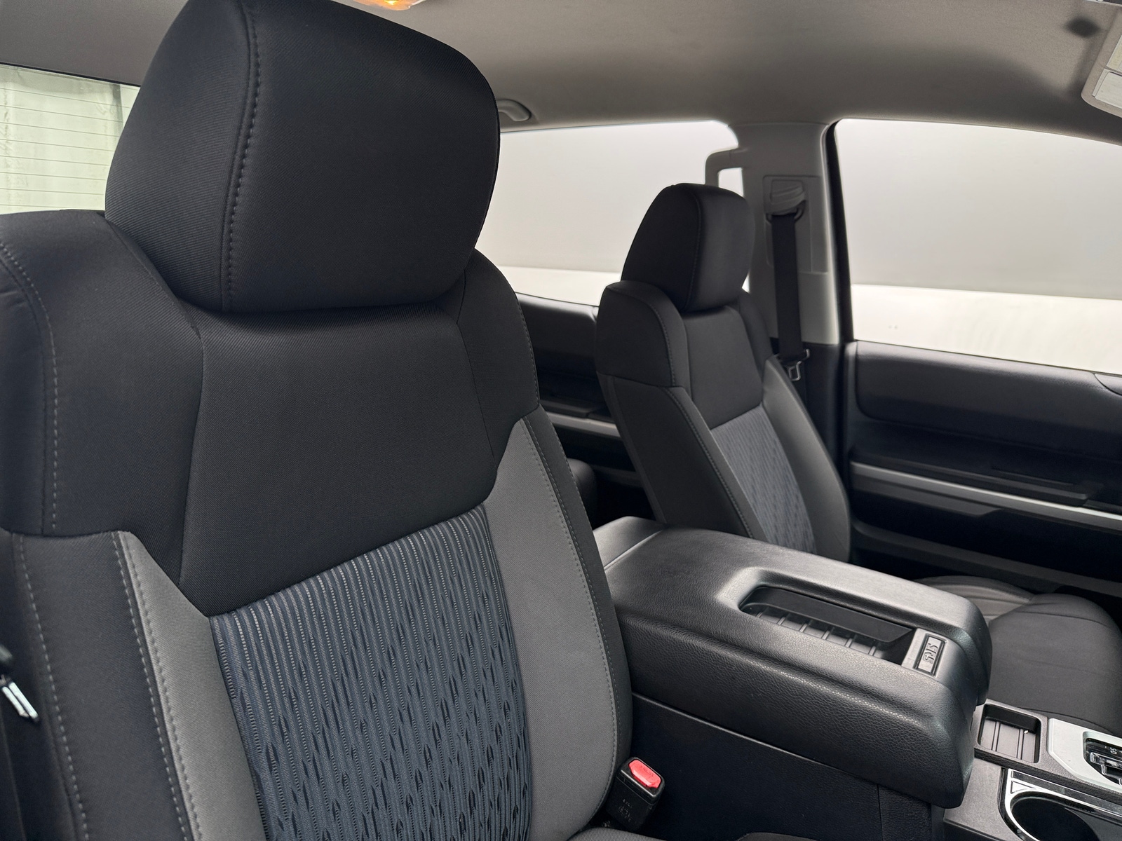 Thumbnail: 2016 Toyota Tundra - 2