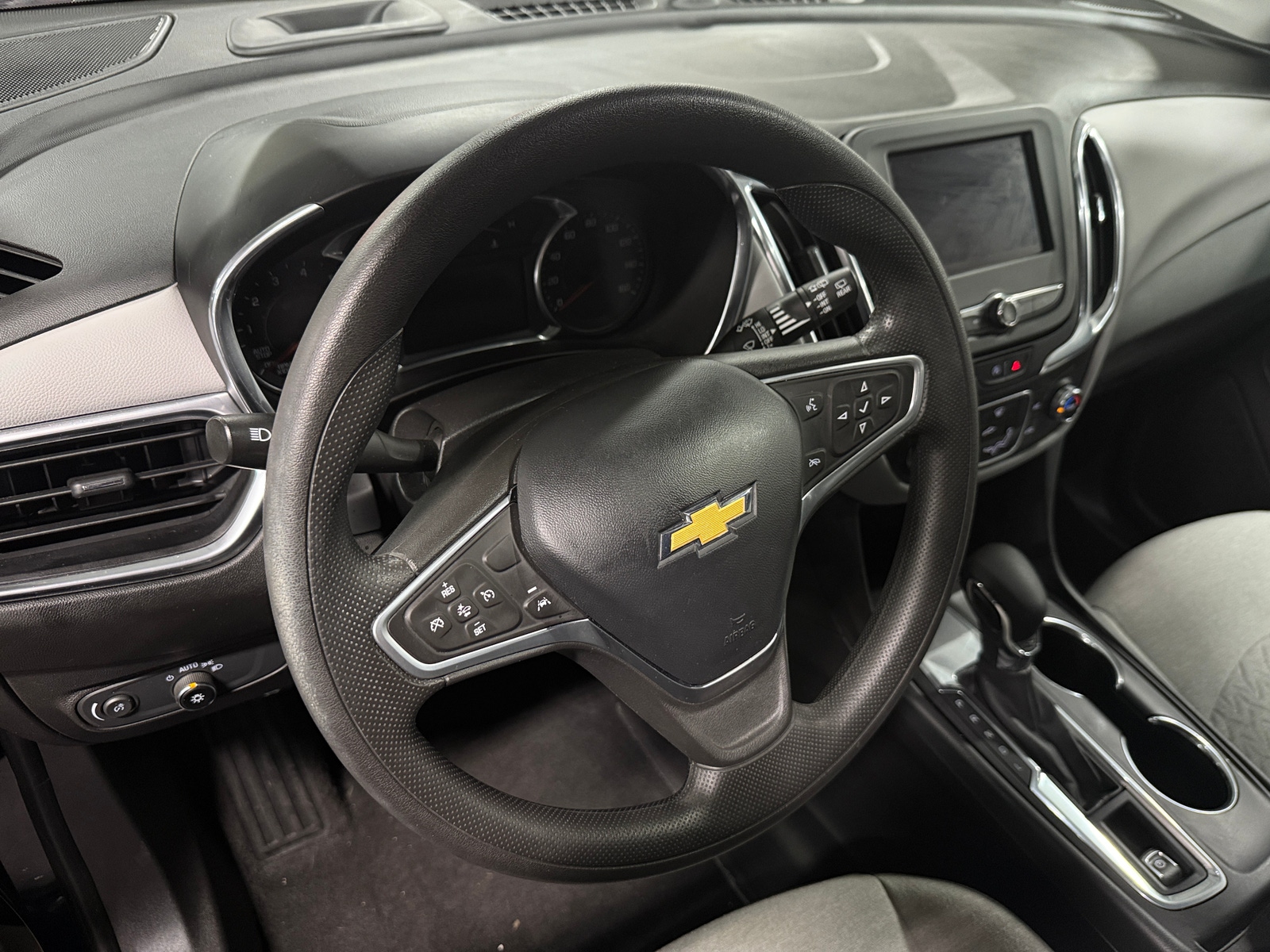 Thumbnail: 2022 Chevrolet Equinox - 5