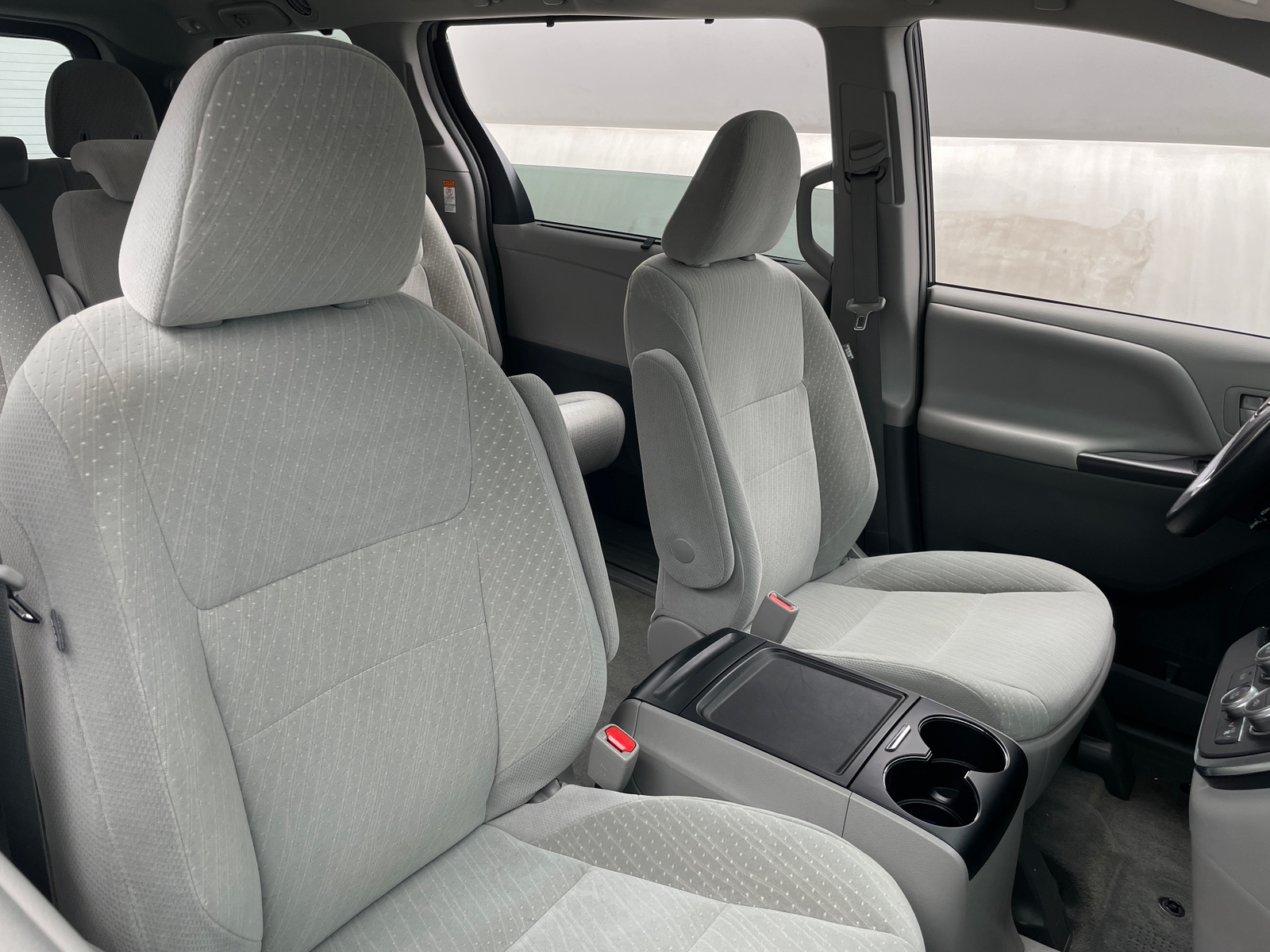 Thumbnail: 2018 Toyota Sienna - 2