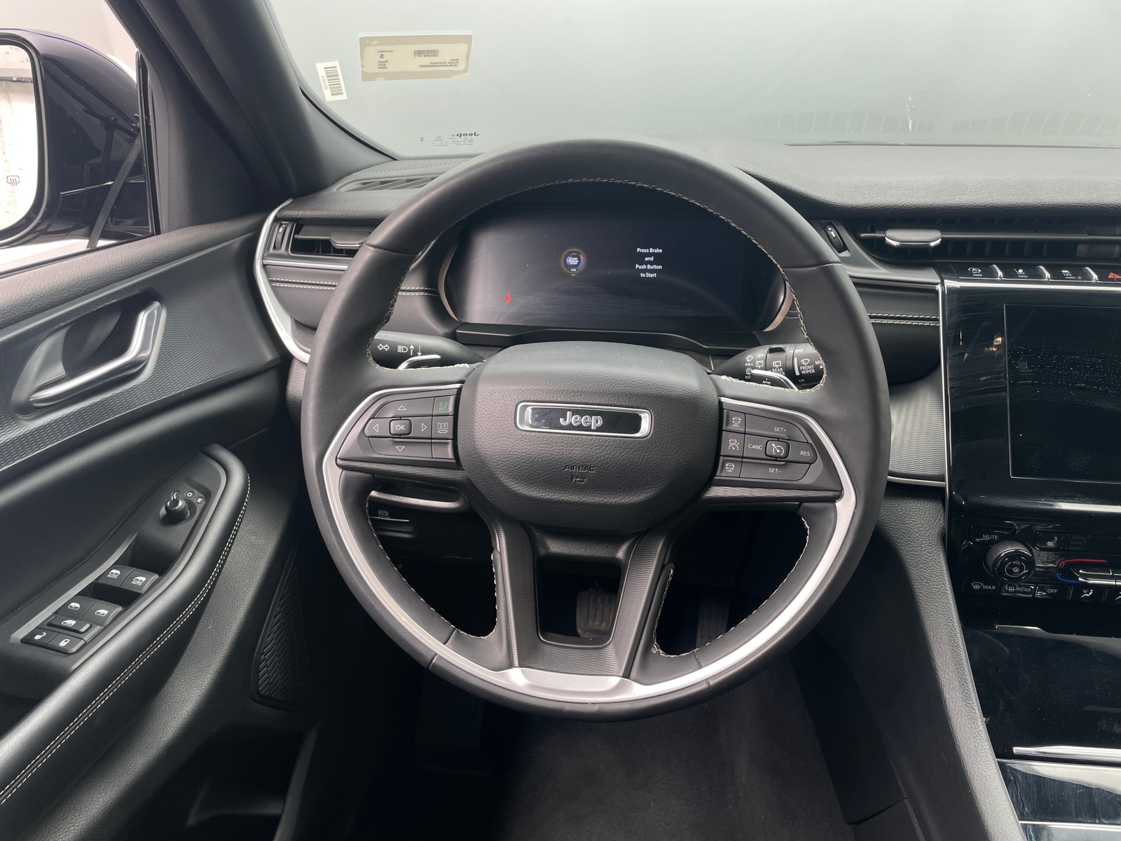 Thumbnail: 2024 Jeep Grand Cherokee - 4