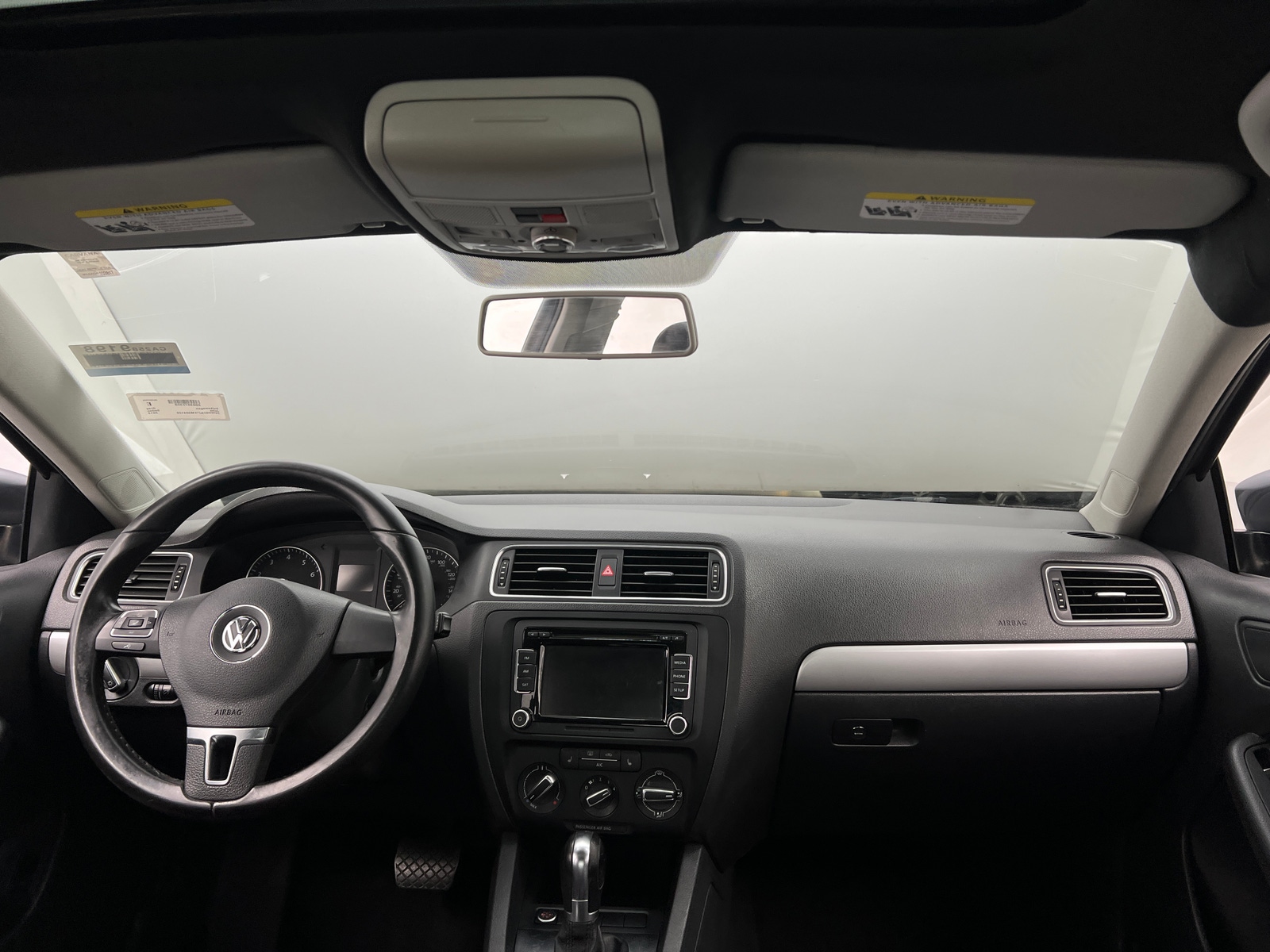 Thumbnail: 2014 Volkswagen Jetta - 3