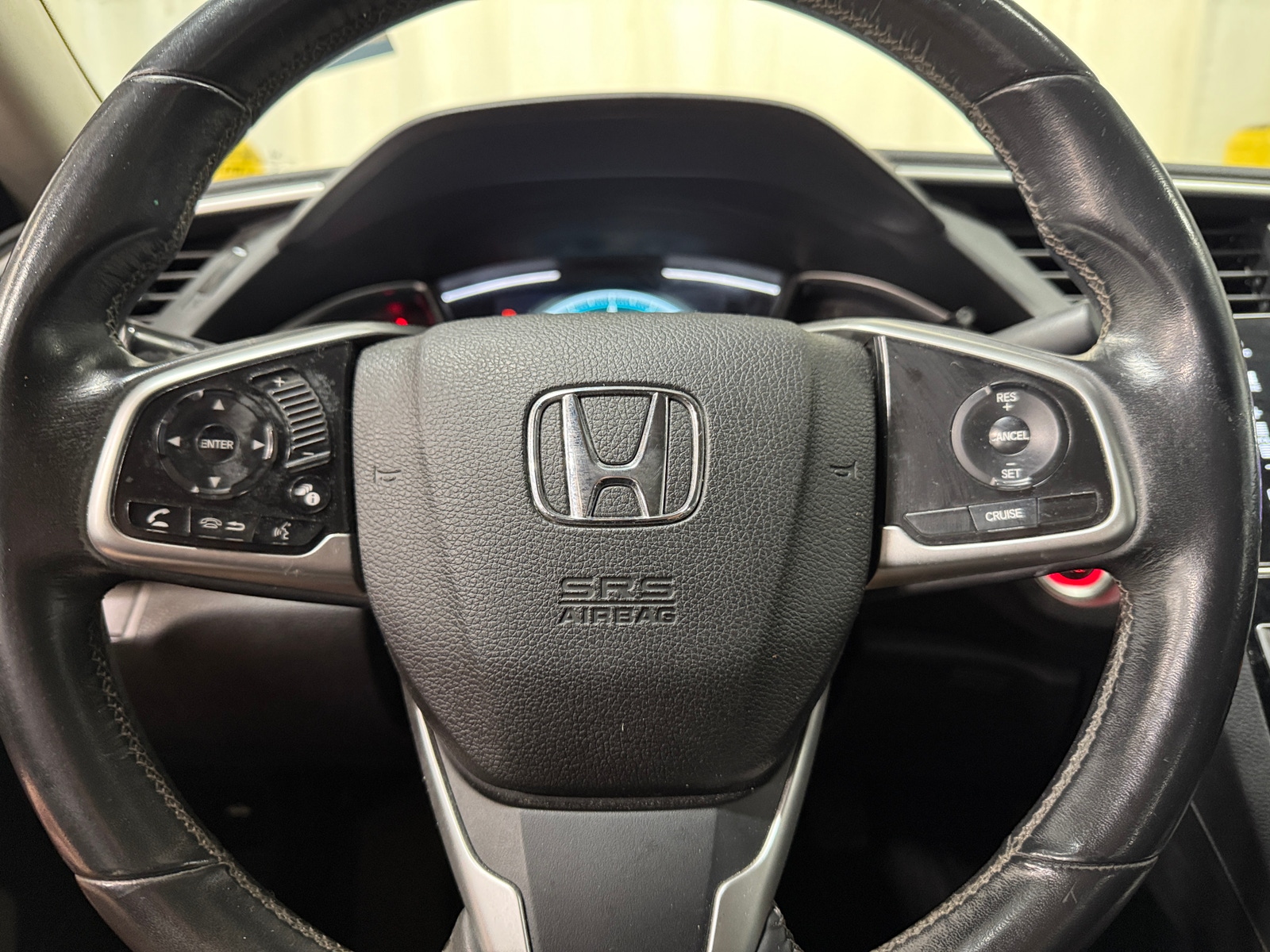 Thumbnail: 2017 Honda Civic - 4