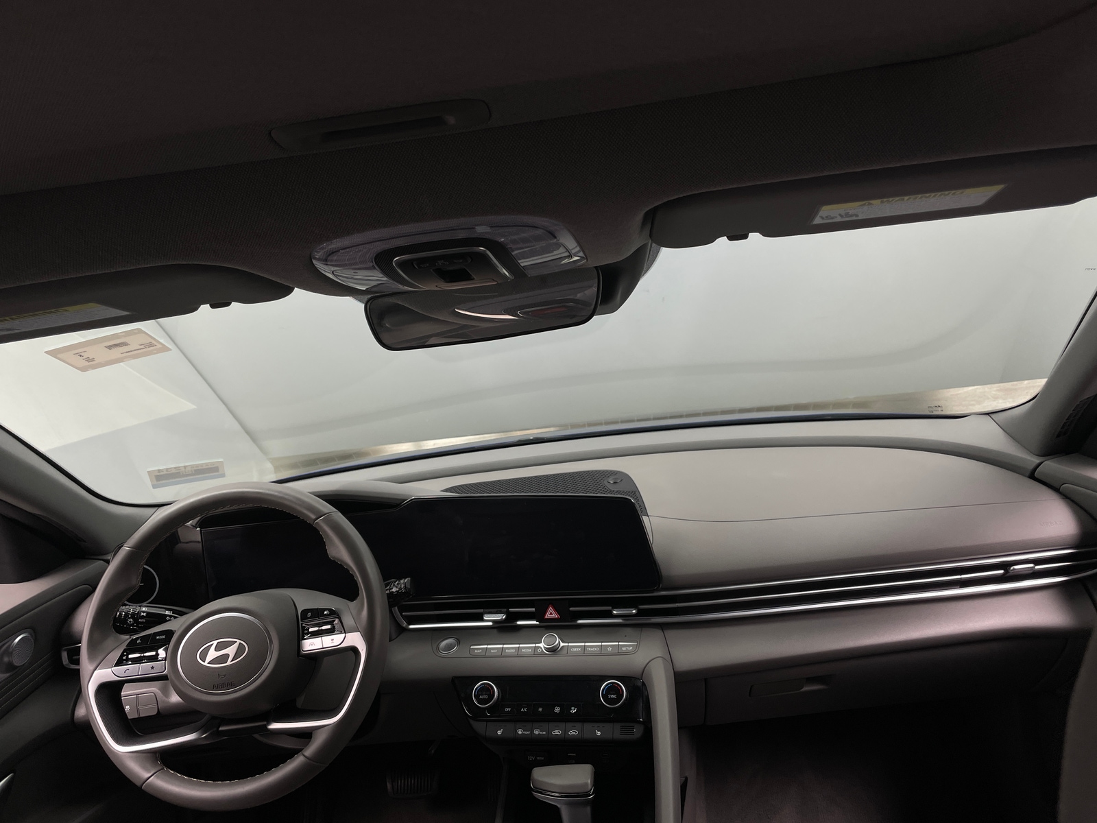 Thumbnail: 2024 Hyundai Elantra - 3