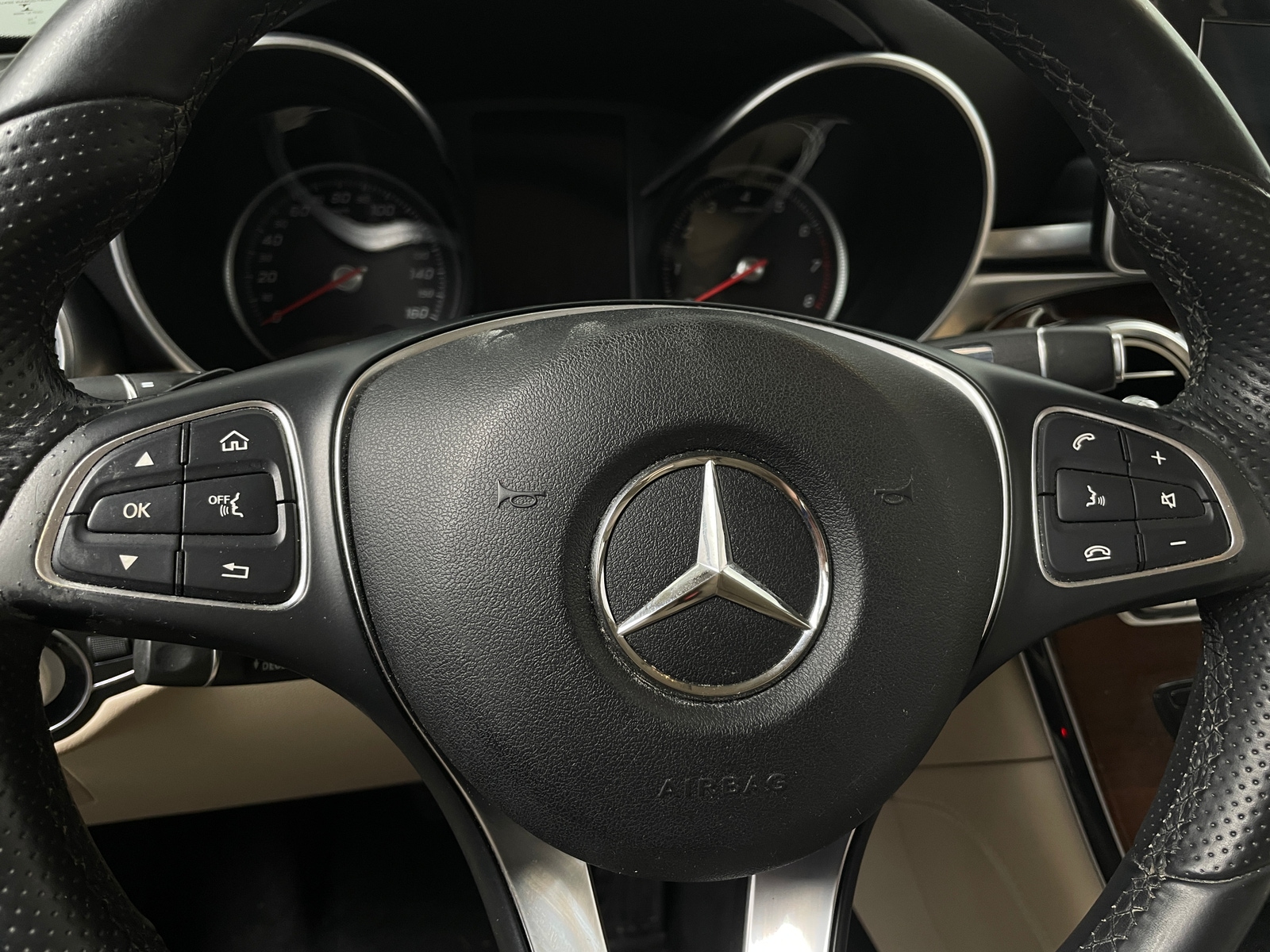 Thumbnail: 2017 Mercedes-Benz GLC - 4