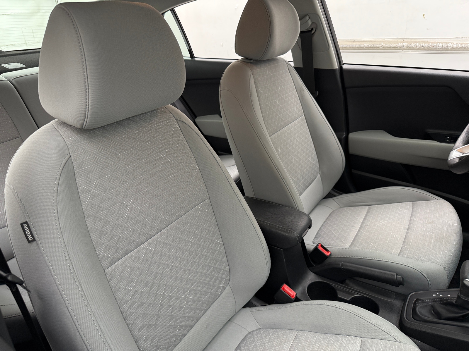 Thumbnail: 2019 Kia Rio - 2