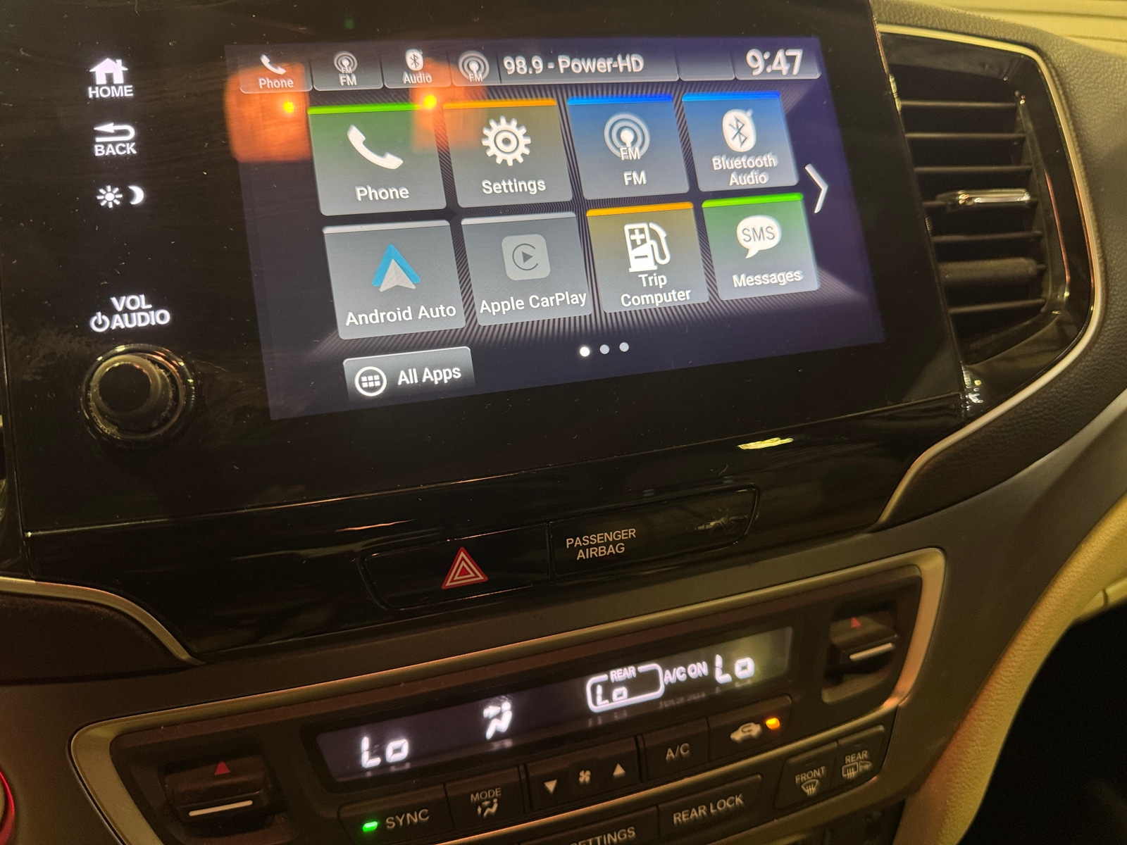 Thumbnail: 2019 Honda Pilot - 3