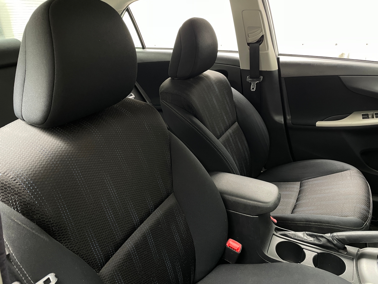 Thumbnail: 2012 Toyota Corolla - 2