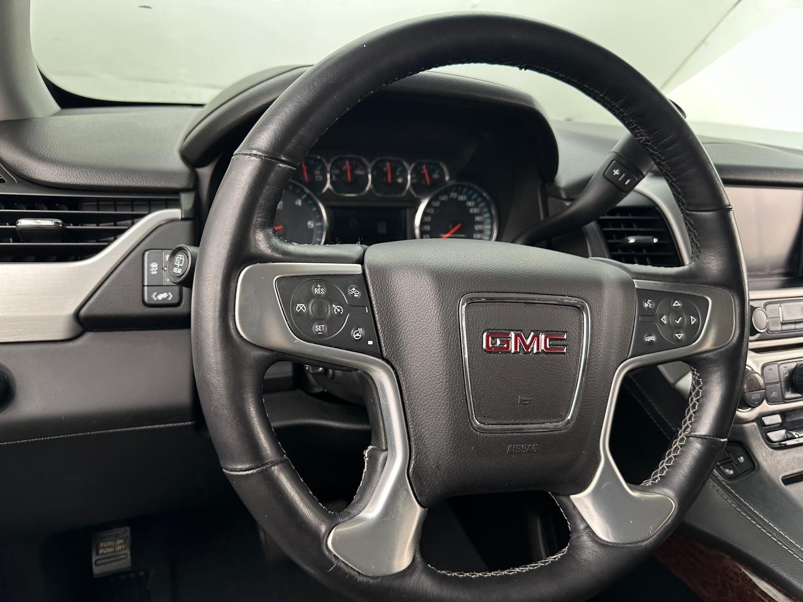 Thumbnail: 2019 GMC Yukon - 4