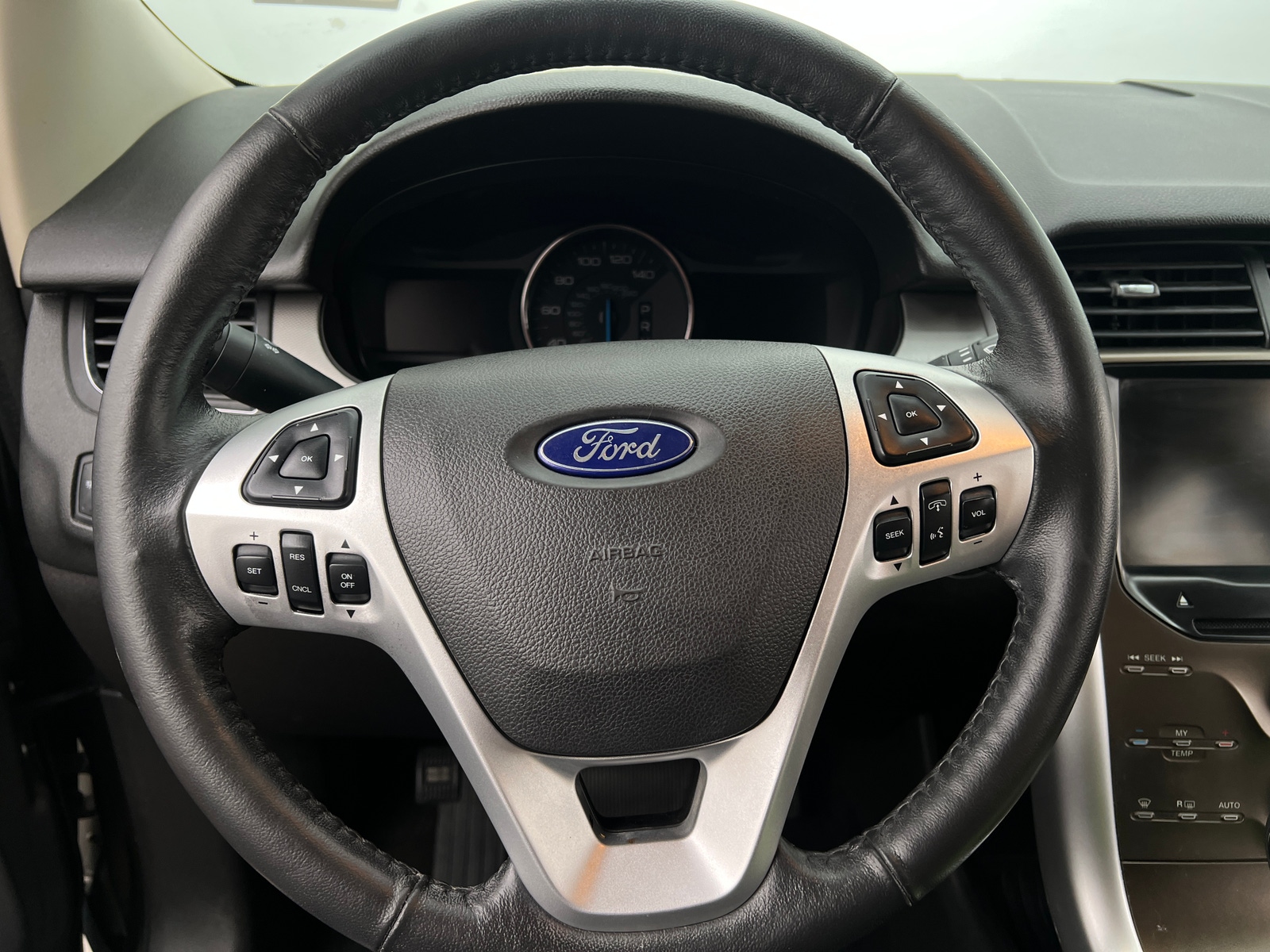 Thumbnail: 2013 Ford Edge - 4