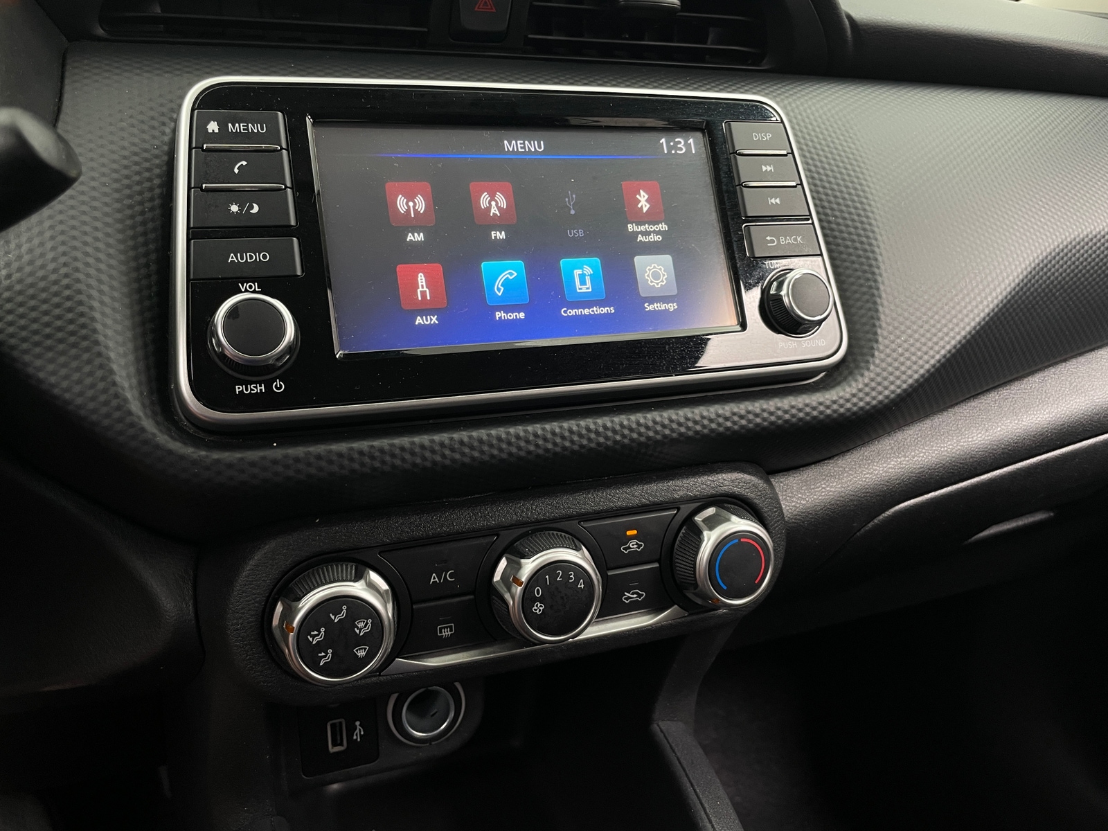 Thumbnail: 2021 Nissan Kicks - 4