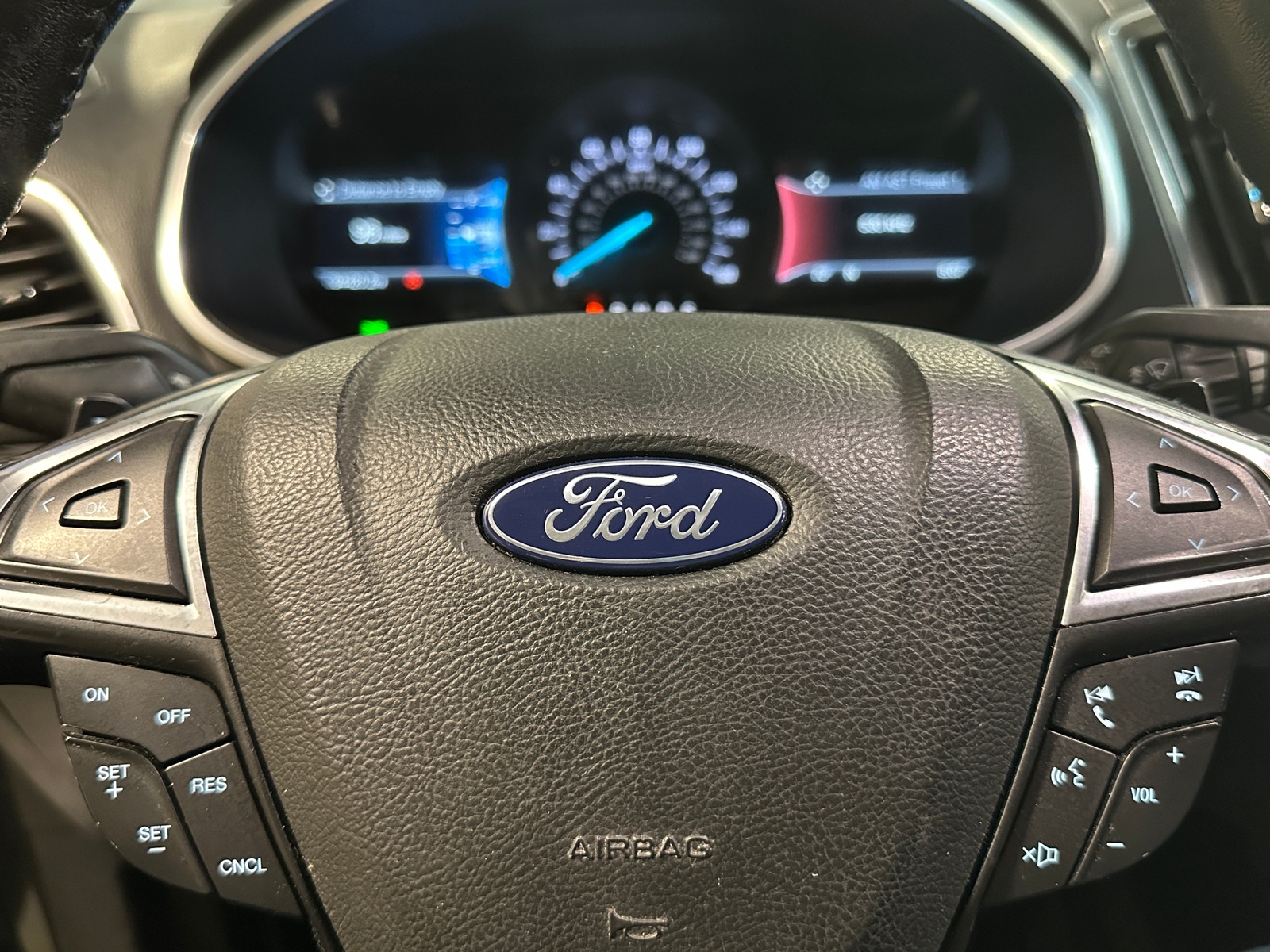 Thumbnail: 2018 Ford Edge - 4