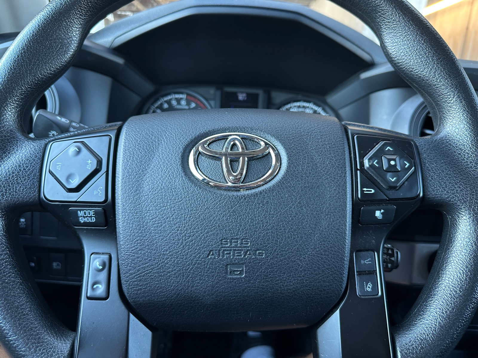 Thumbnail: 2022 Toyota Tacoma - 5