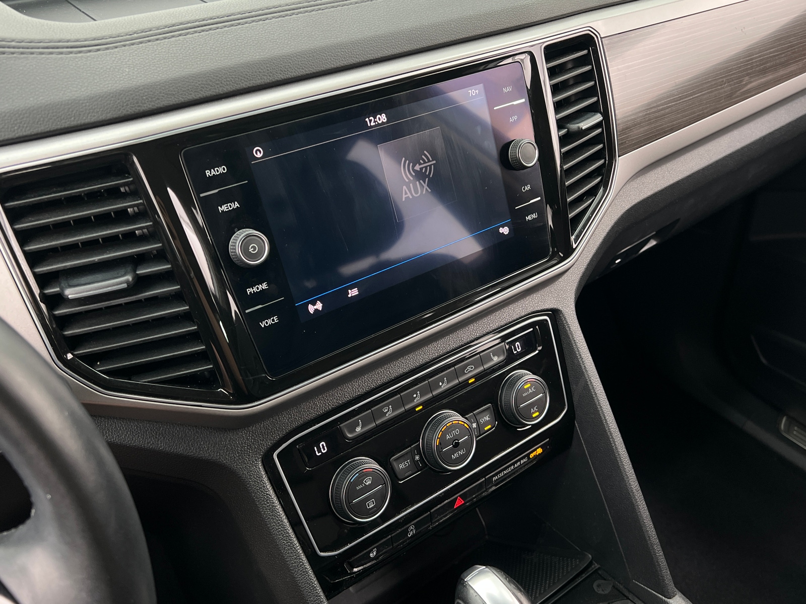 Thumbnail: 2019 Volkswagen Atlas - 3