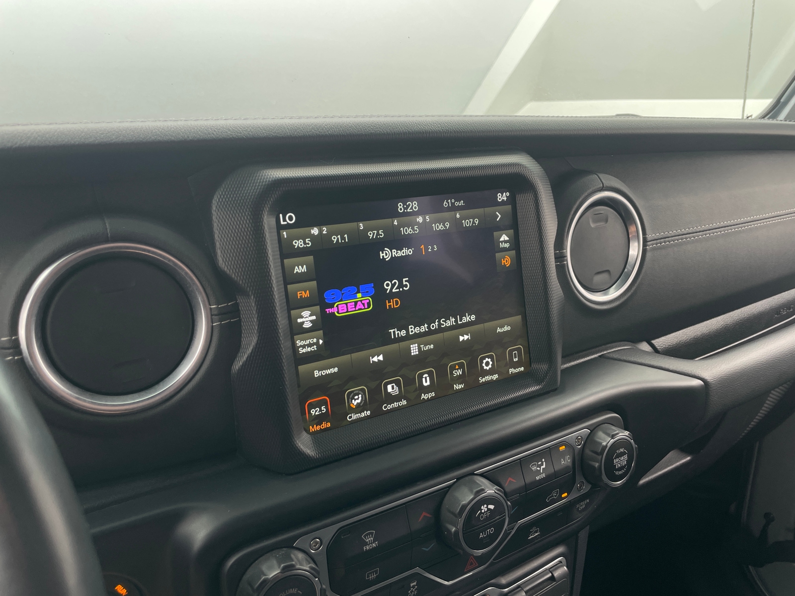 Thumbnail: 2022 Jeep Wrangler - 4