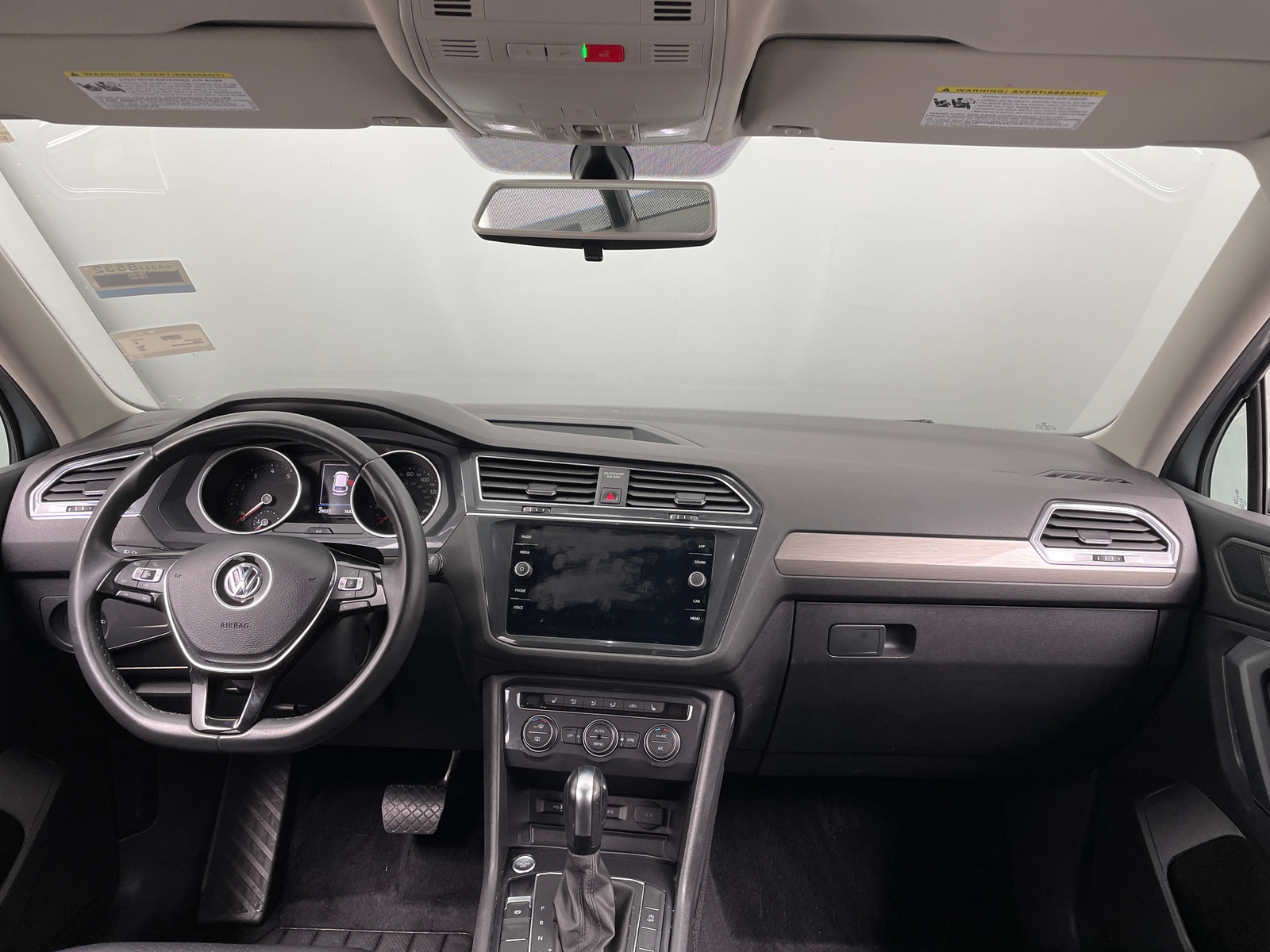 Thumbnail: 2020 Volkswagen Tiguan - 2