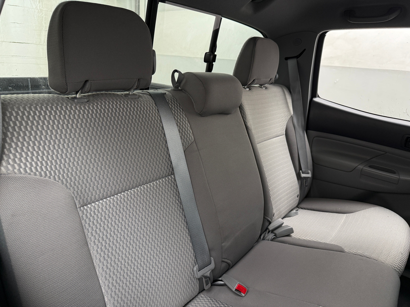 Thumbnail: 2015 Toyota Tacoma - 6