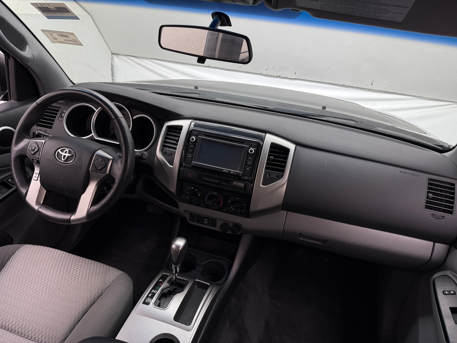 Thumbnail: 2015 Toyota Tacoma - 3