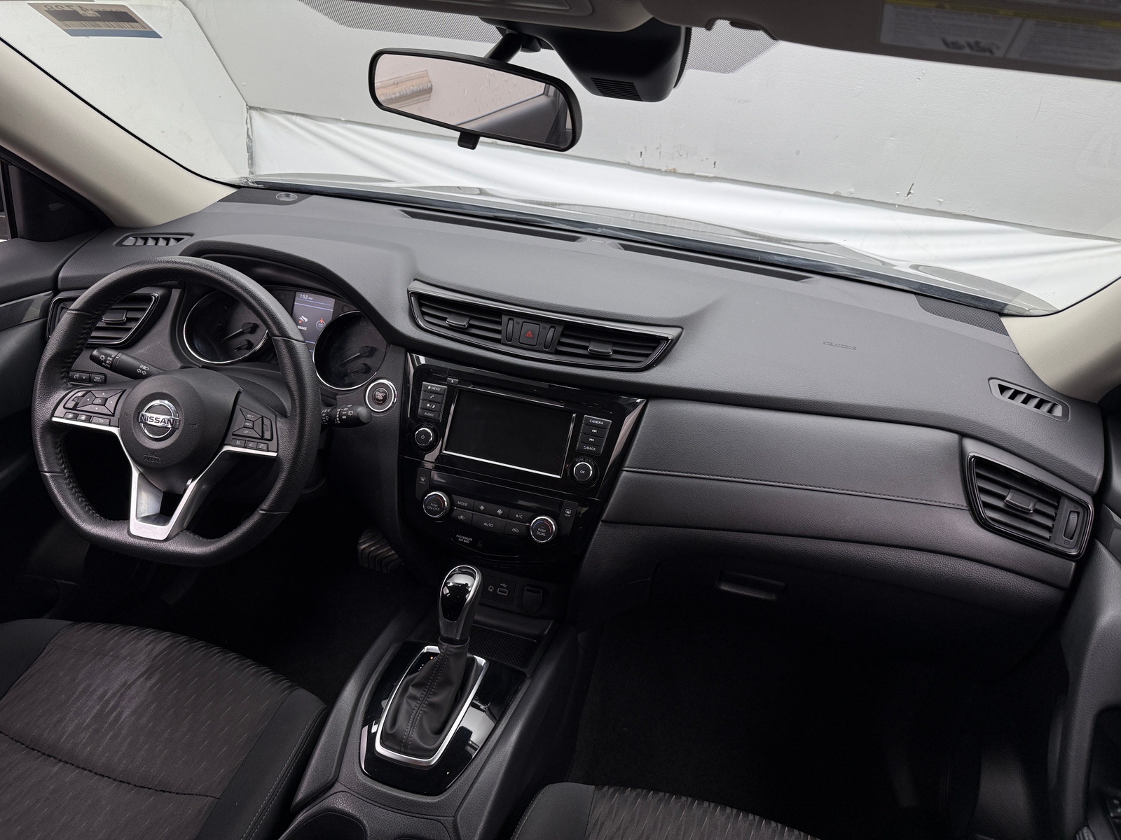Thumbnail: 2020 Nissan Rogue - 3