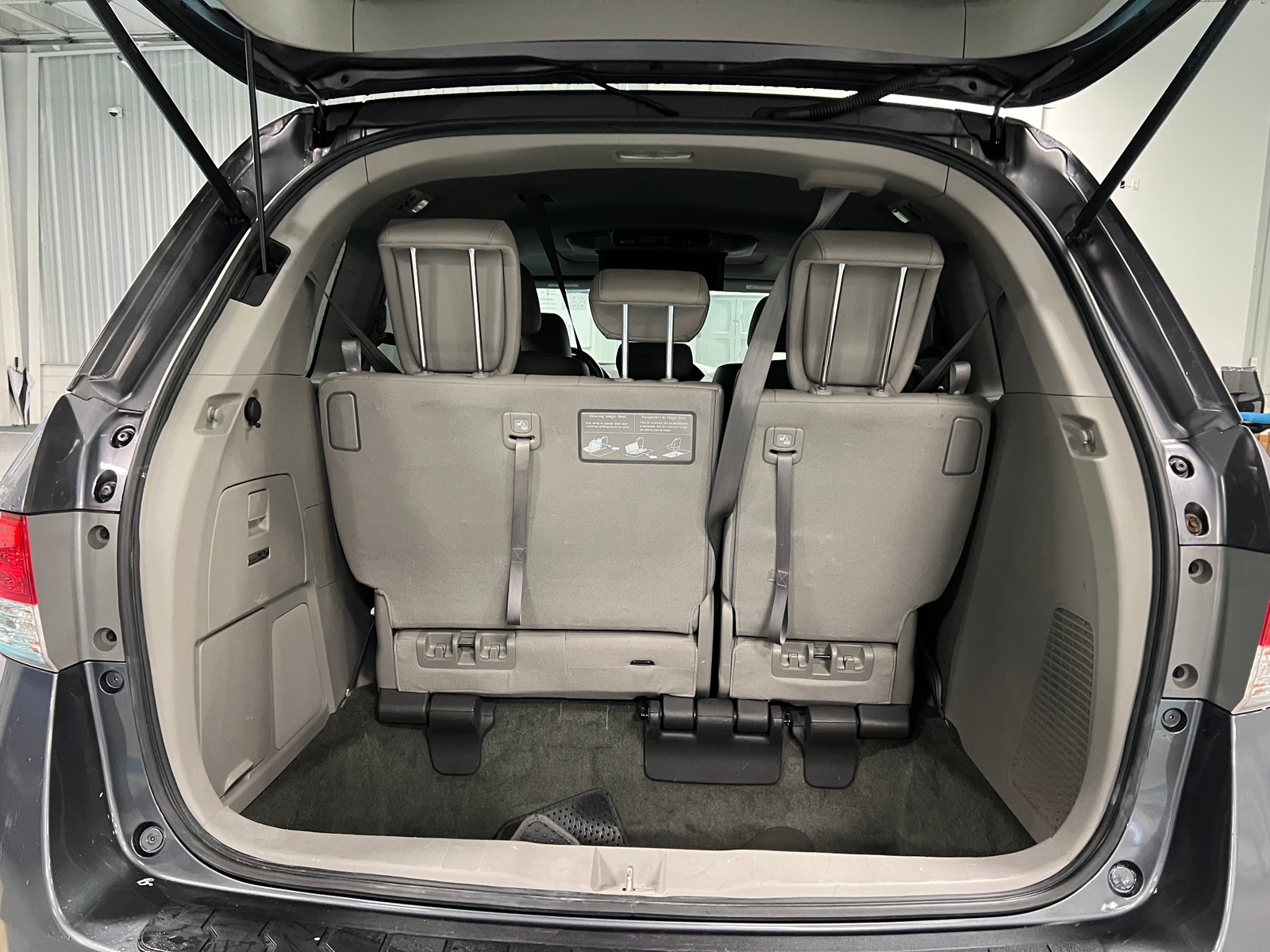 Thumbnail: 2015 Honda Odyssey - 6