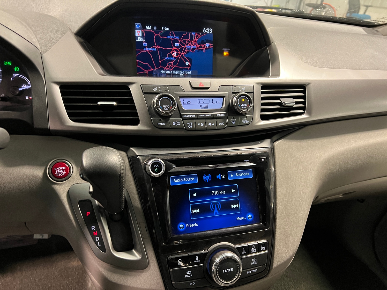 Thumbnail: 2015 Honda Odyssey - 3