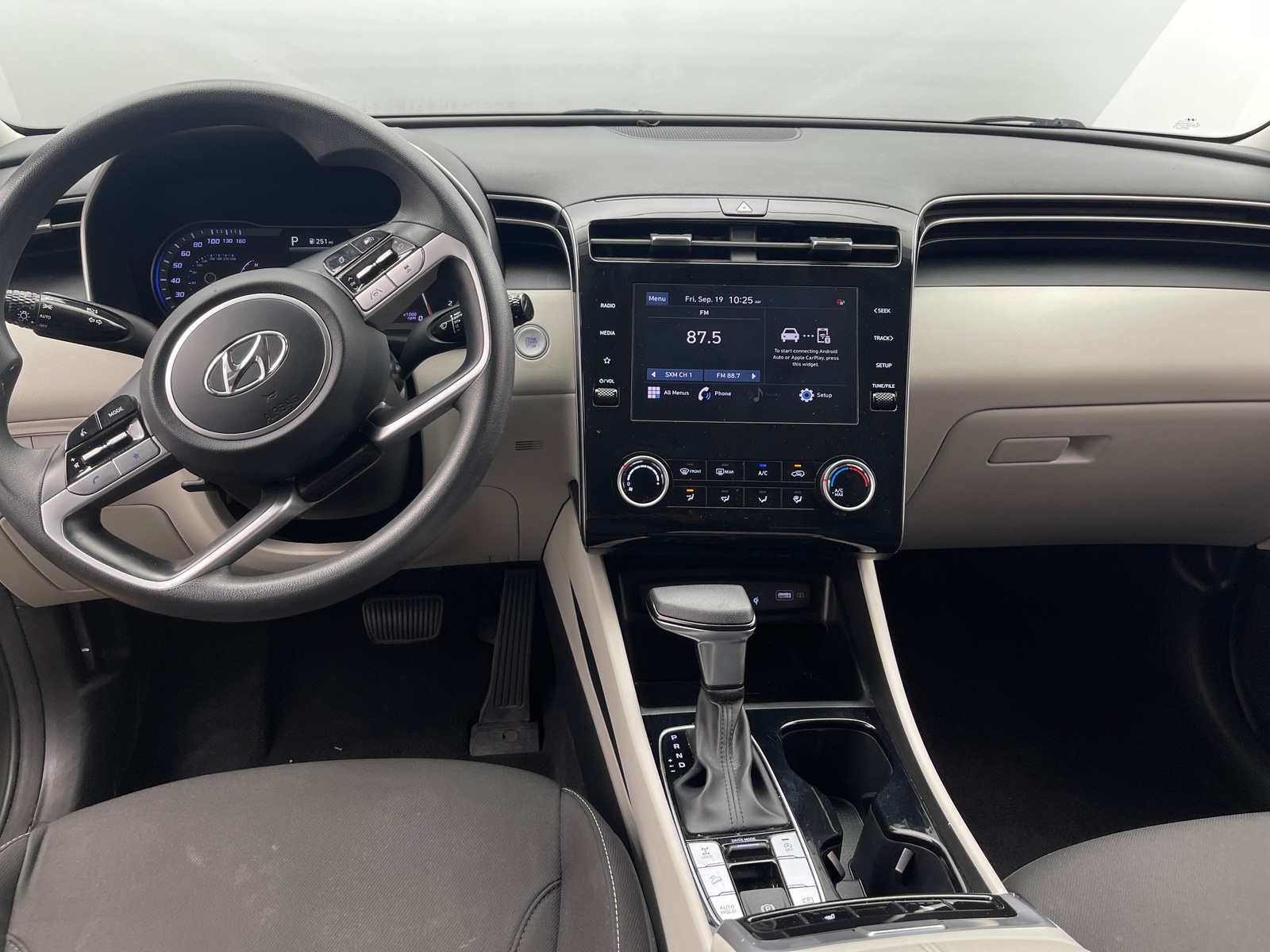 Thumbnail: 2023 Hyundai Tucson - 3