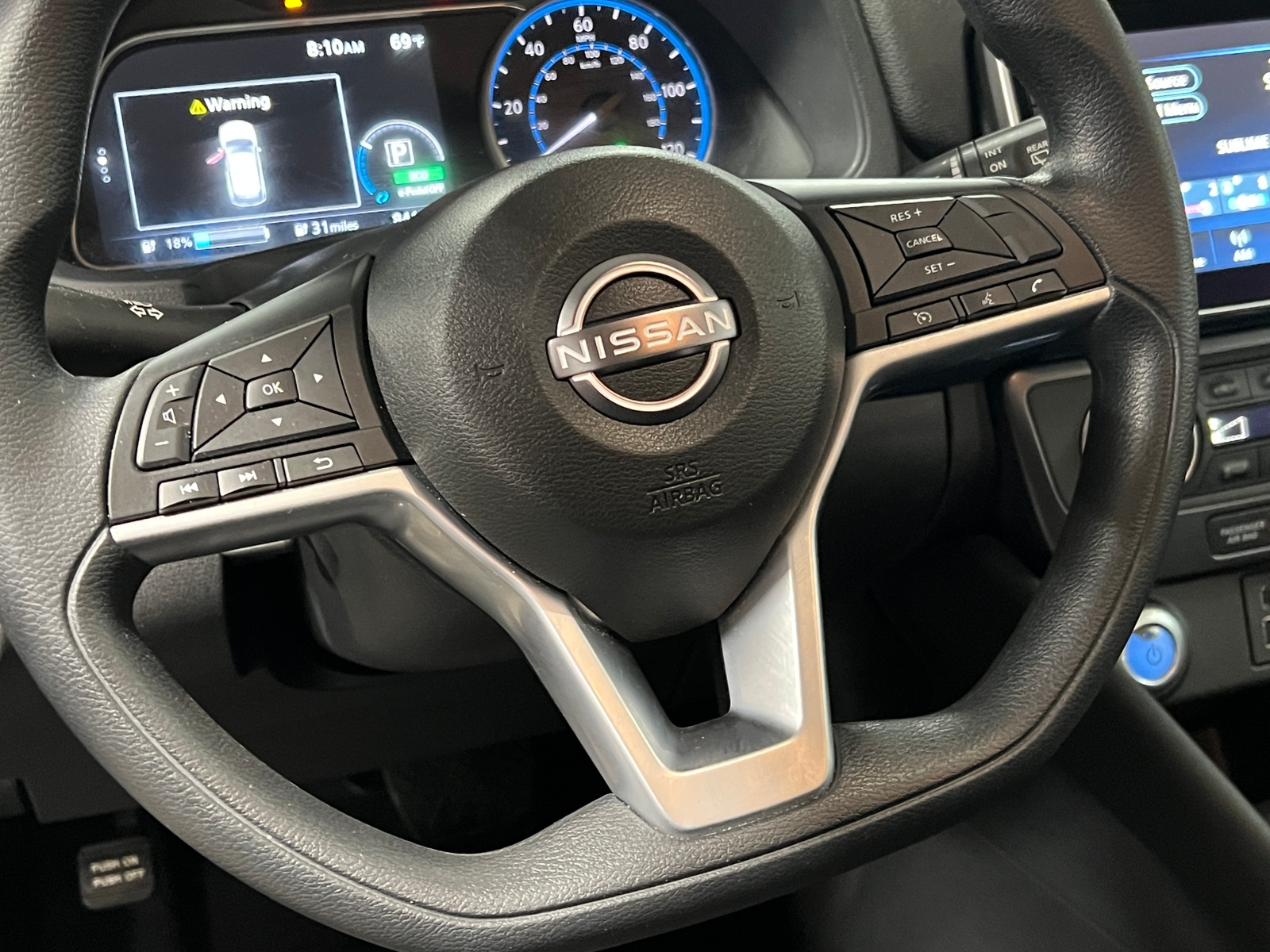 Thumbnail: 2025 Nissan Leaf - 5