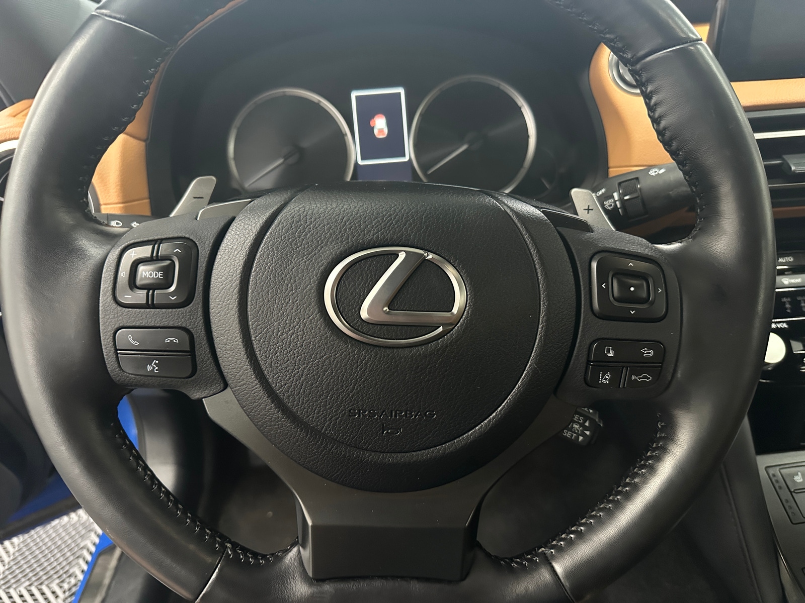 Thumbnail: 2022 Lexus IS - 5