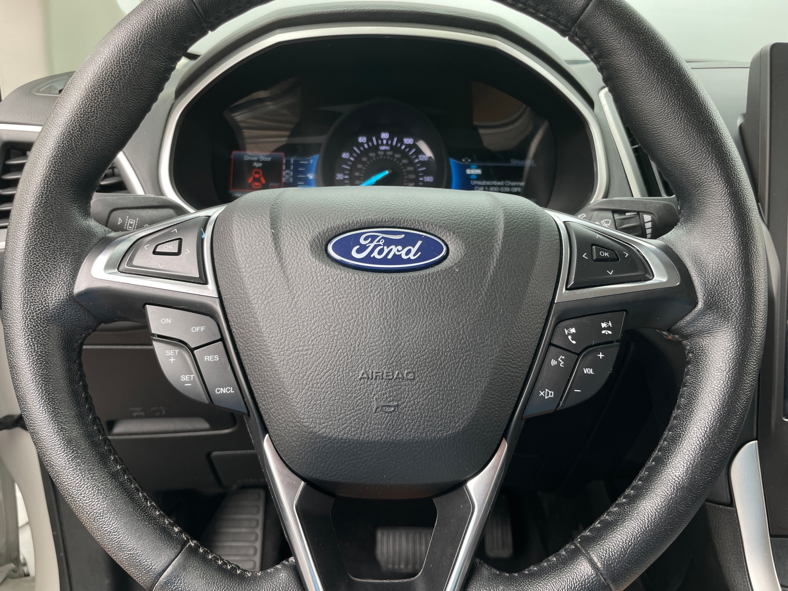 Thumbnail: 2021 Ford Edge - 4