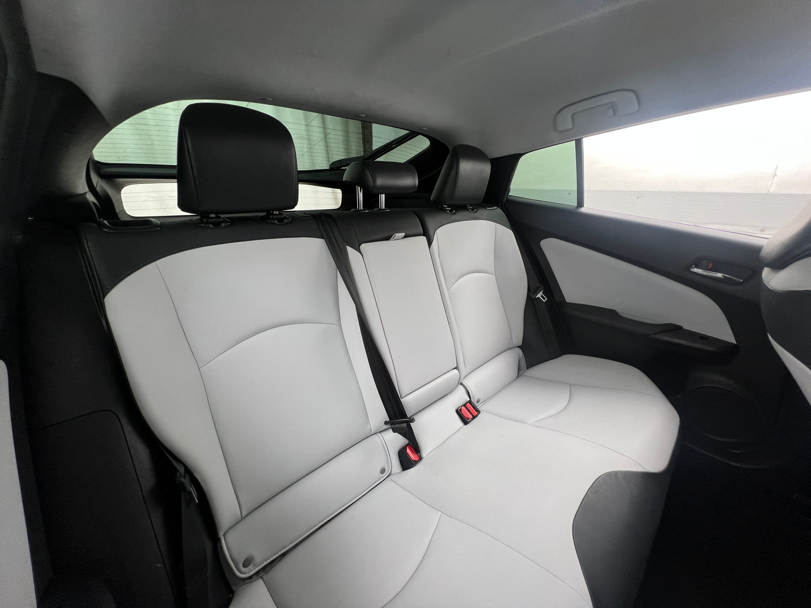 Thumbnail: 2021 Toyota Prius - 6