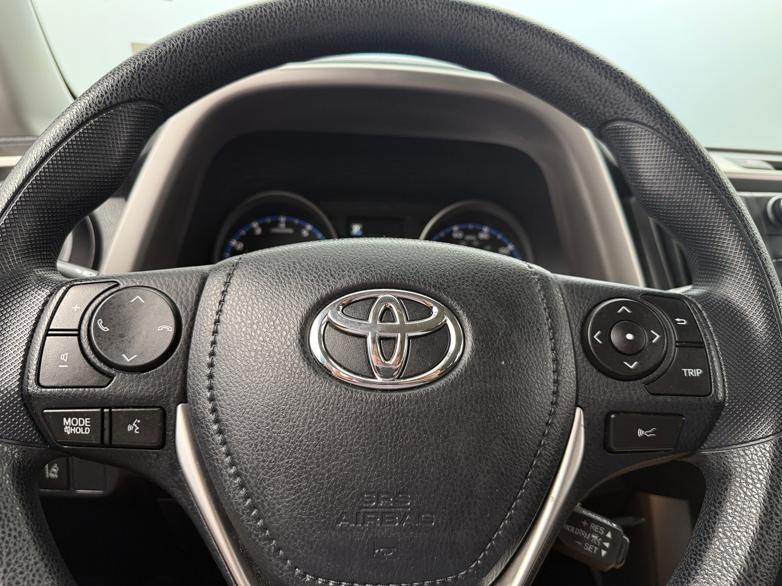 Thumbnail: 2018 Toyota RAV4 - 5