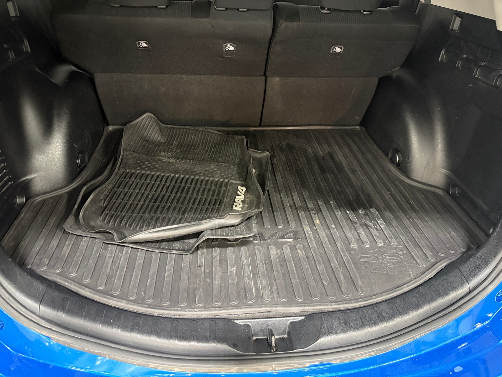 Thumbnail: 2018 Toyota RAV4 - 7