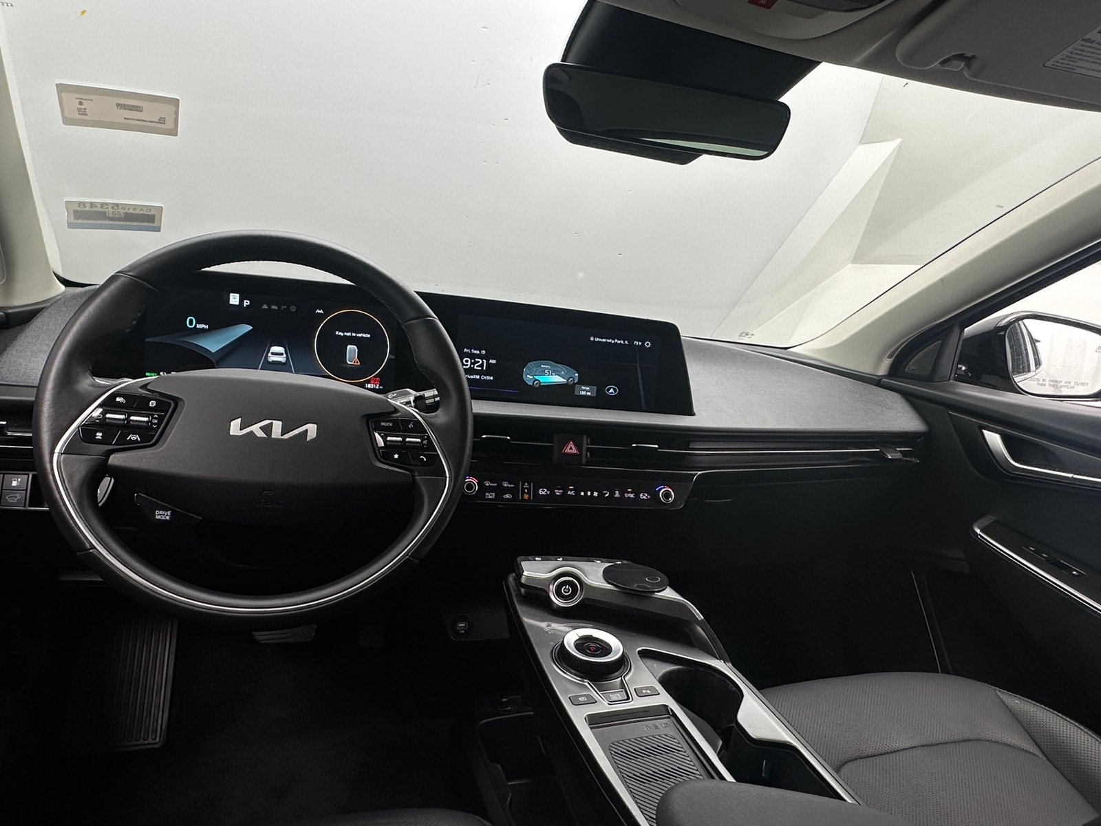 Thumbnail: 2024 Kia EV6 - 2