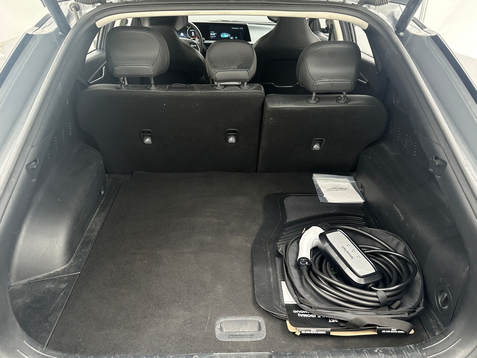 Thumbnail: 2024 Kia EV6 - 6