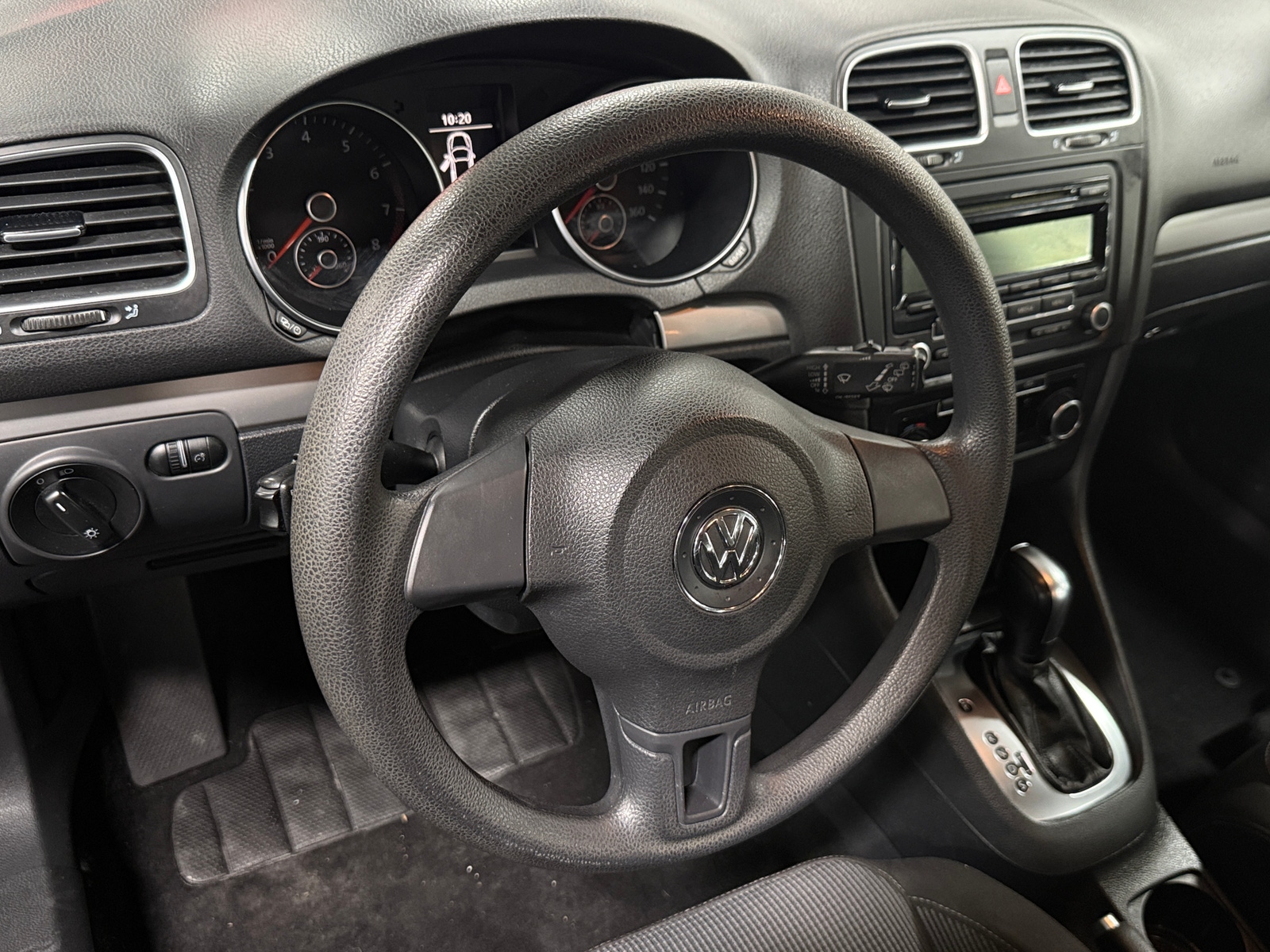 Thumbnail: 2014 Volkswagen Golf - 5