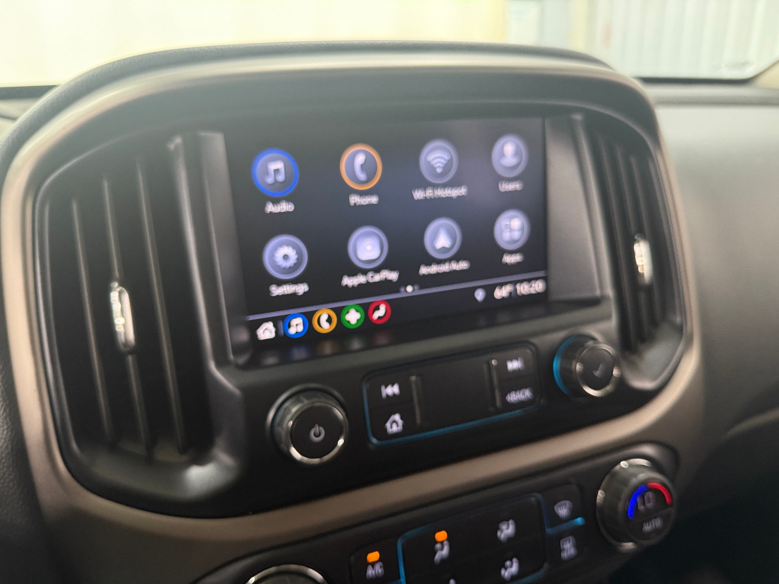 Thumbnail: 2019 Chevrolet Colorado - 4