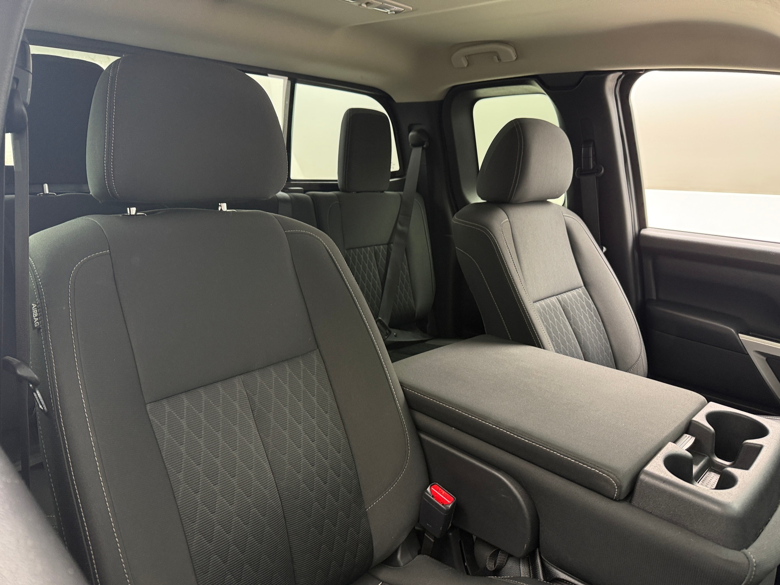 Thumbnail: 2018 Nissan Titan - 2