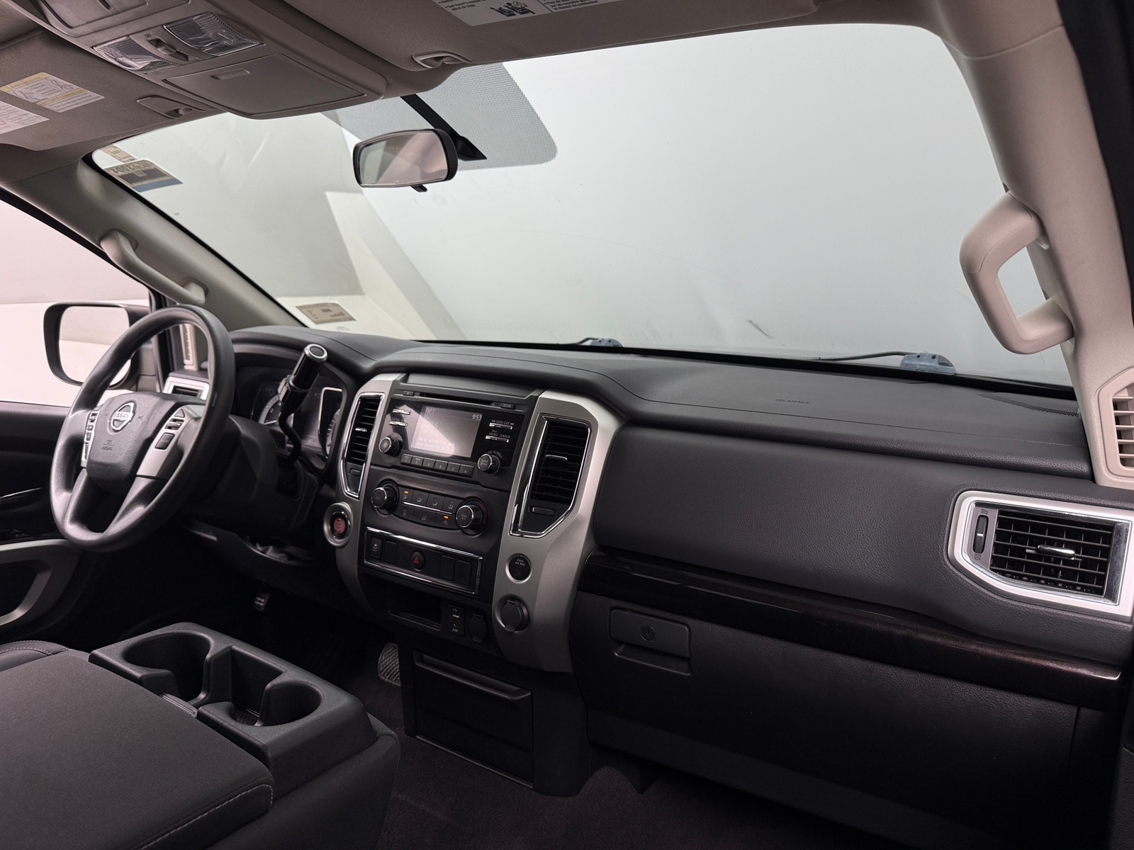 Thumbnail: 2018 Nissan Titan - 3