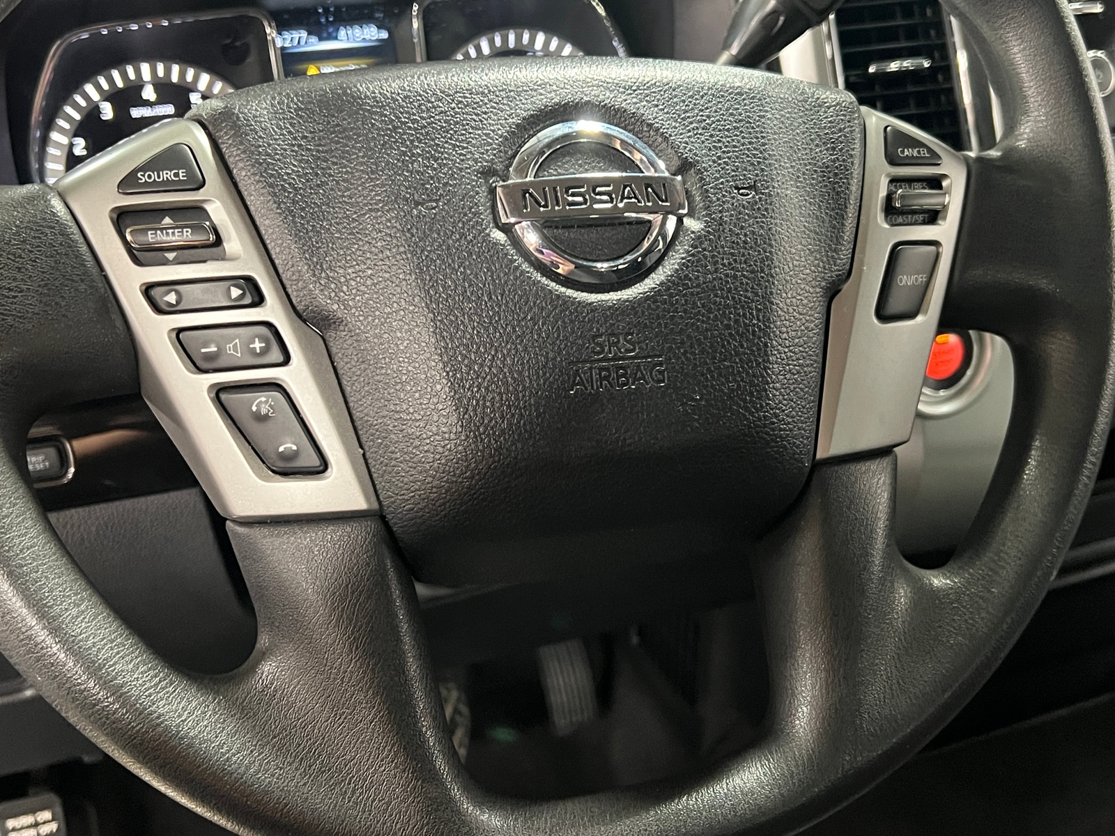 Thumbnail: 2018 Nissan Titan - 5