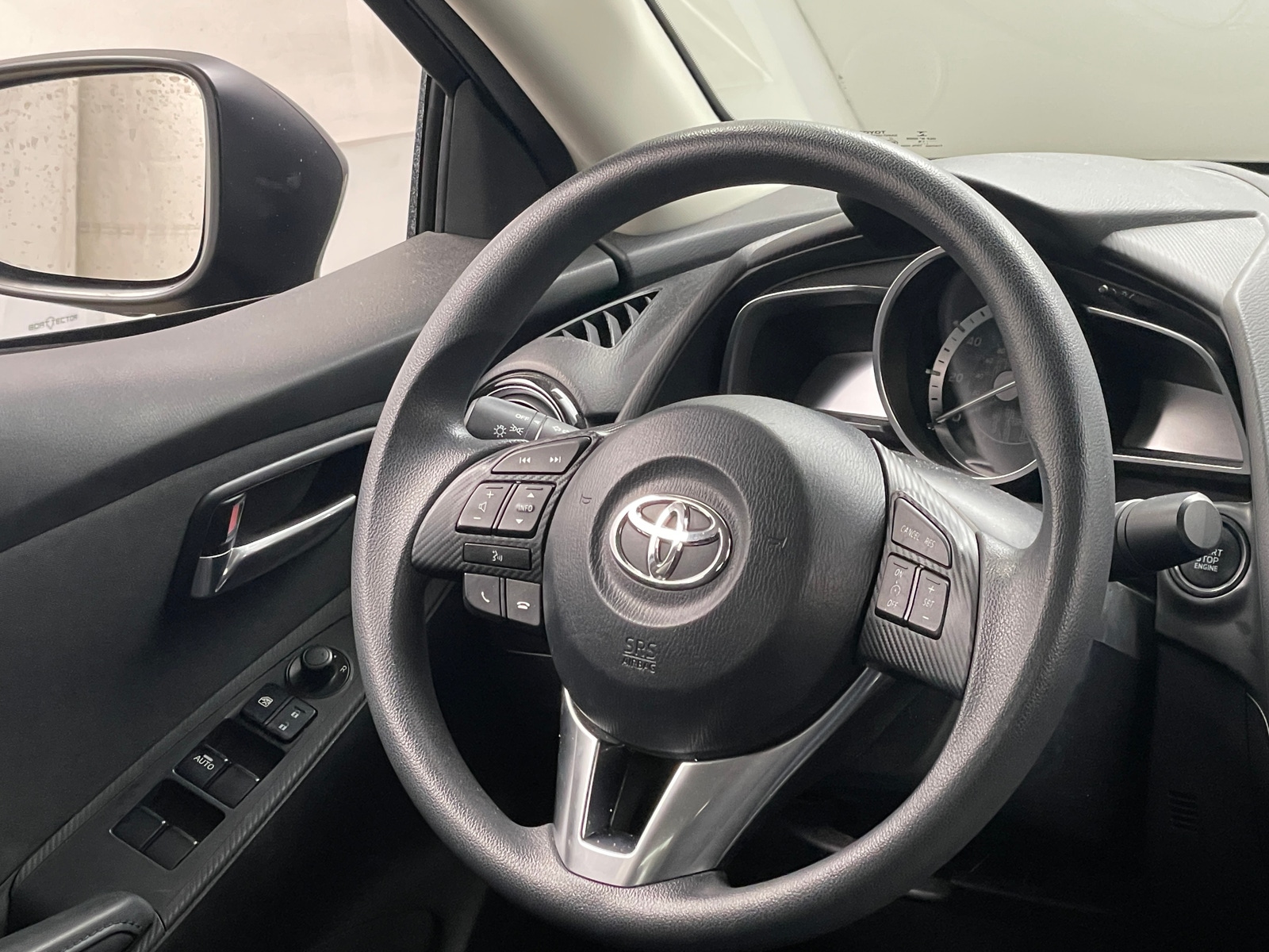 Thumbnail: 2018 Toyota Yaris iA - 5